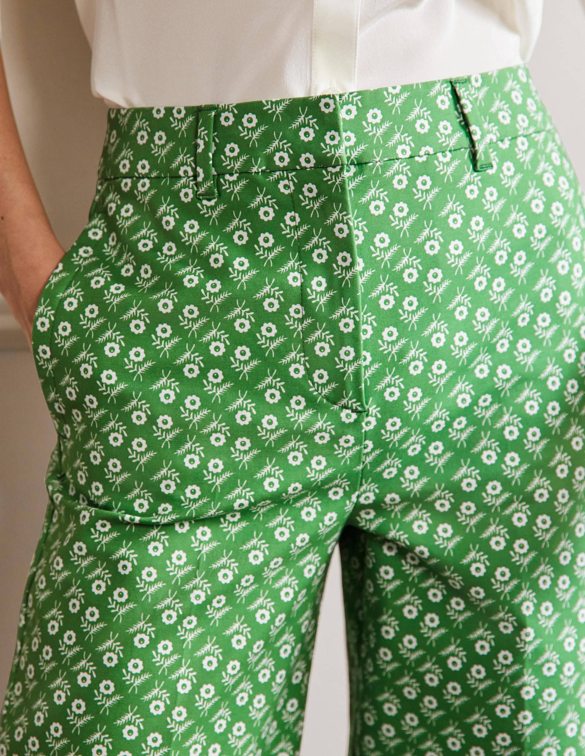 High Waisted Richmond Trousers-English Ivy, Loose Sprig-4