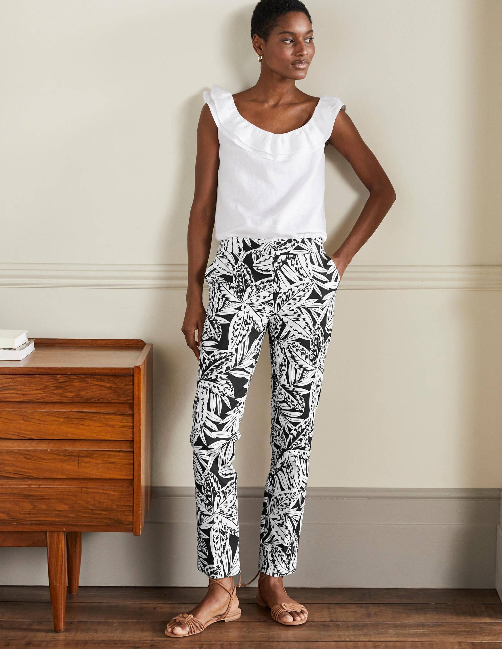 Richmond 7/8 Trouser-Black, Exotic Leaves-1