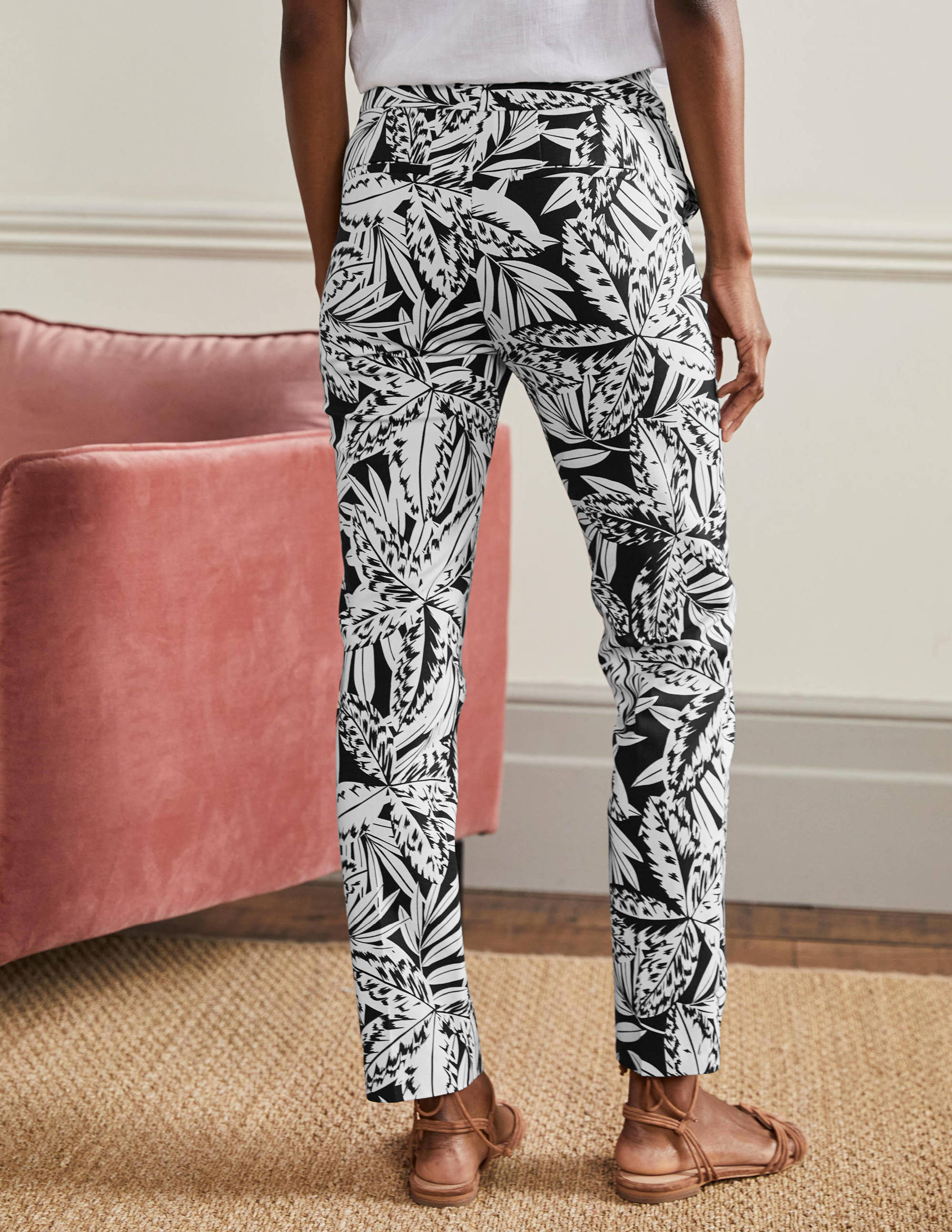 Richmond 7/8 Trouser-Black, Exotic Leaves - Image 3