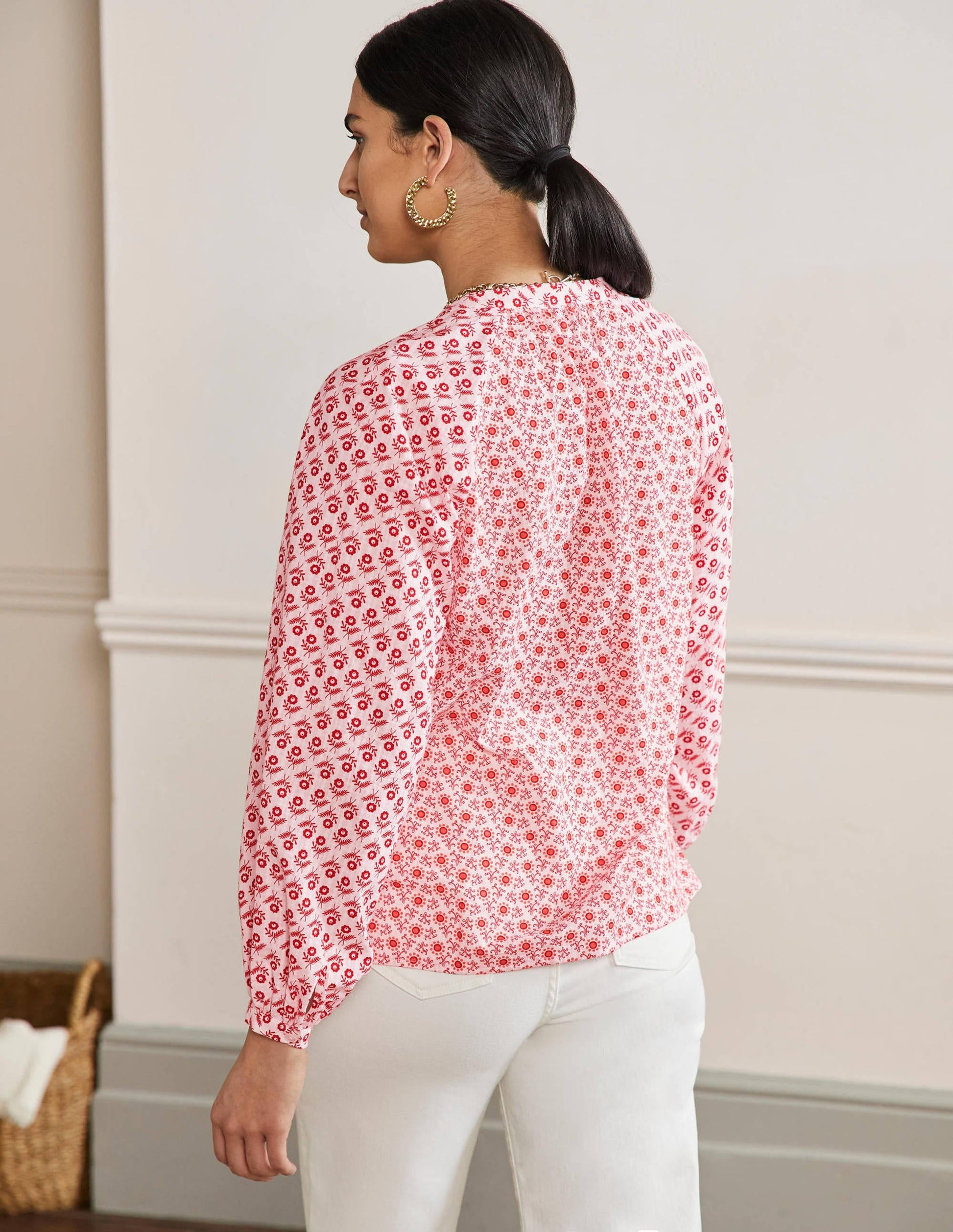 Full Sleeve Raglan Blouse-Ivory, Floret Geo-3