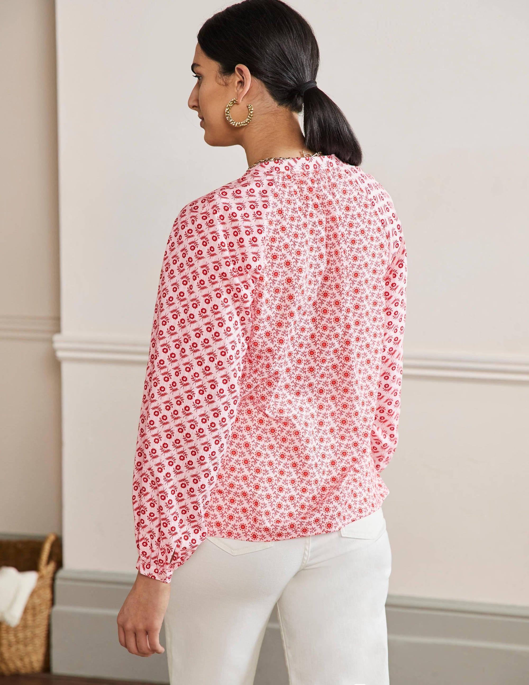 Full Sleeve Raglan Blouse-Ivory, Floret Geo - Image 3