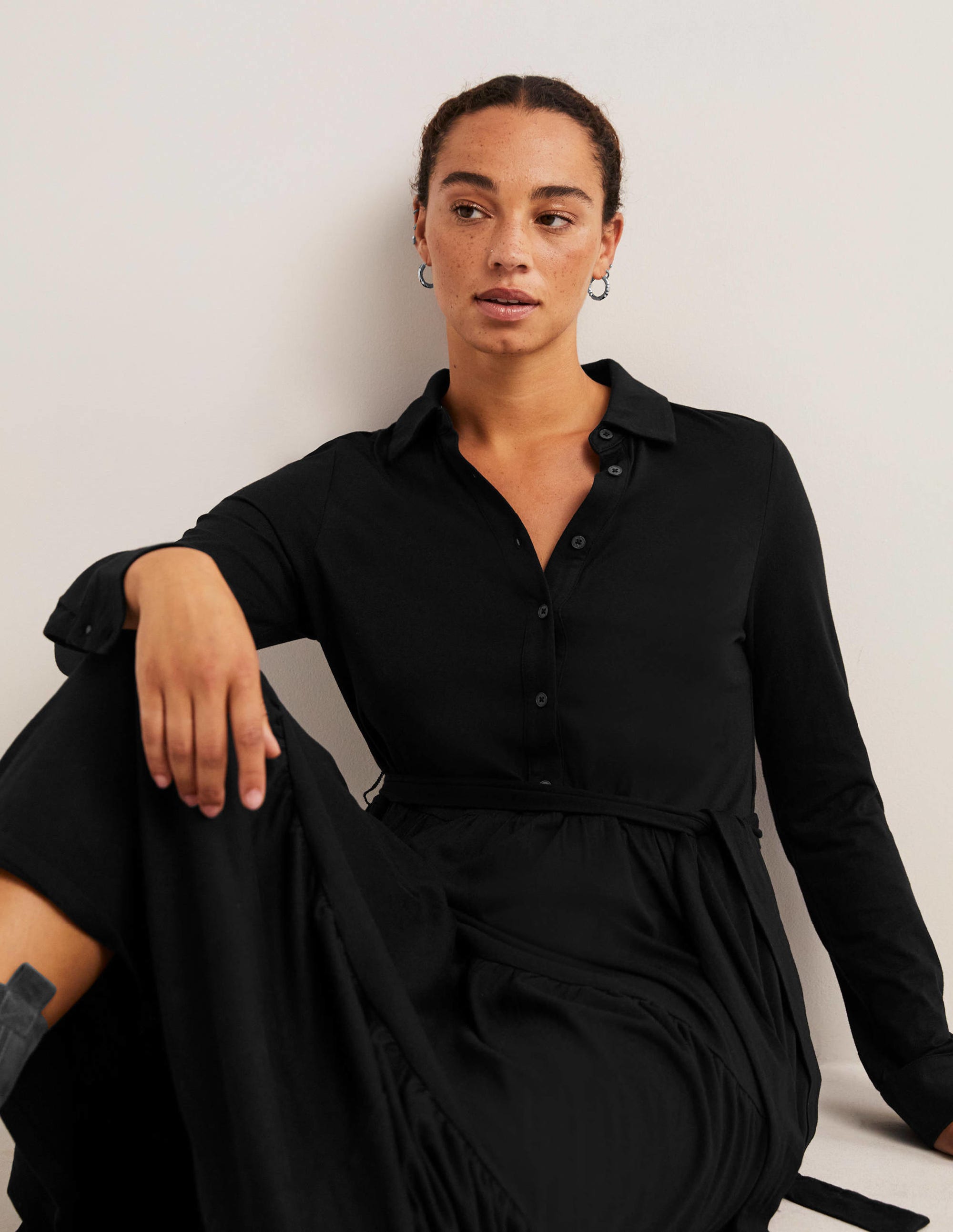 Tiered Jersey Maxi Shirt Dress-Black - Image 4