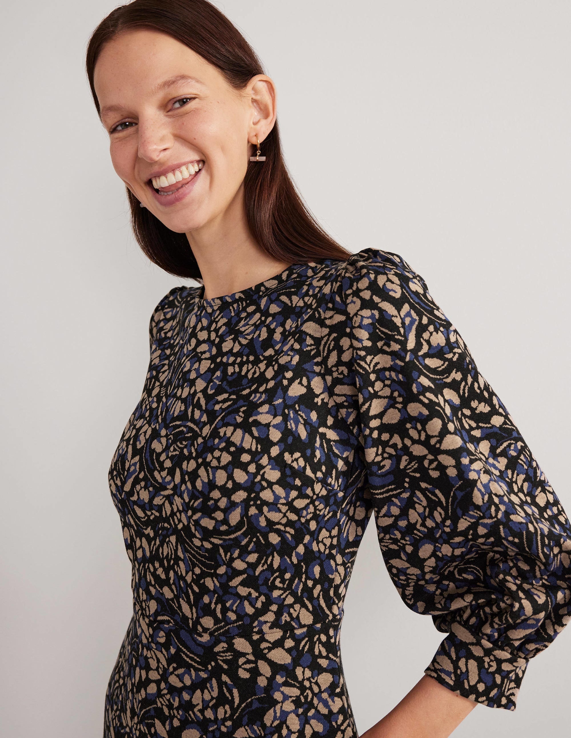 Jersey Jacquard Midi Dress-Spiced Latte, Leaf Cluster - Image 2