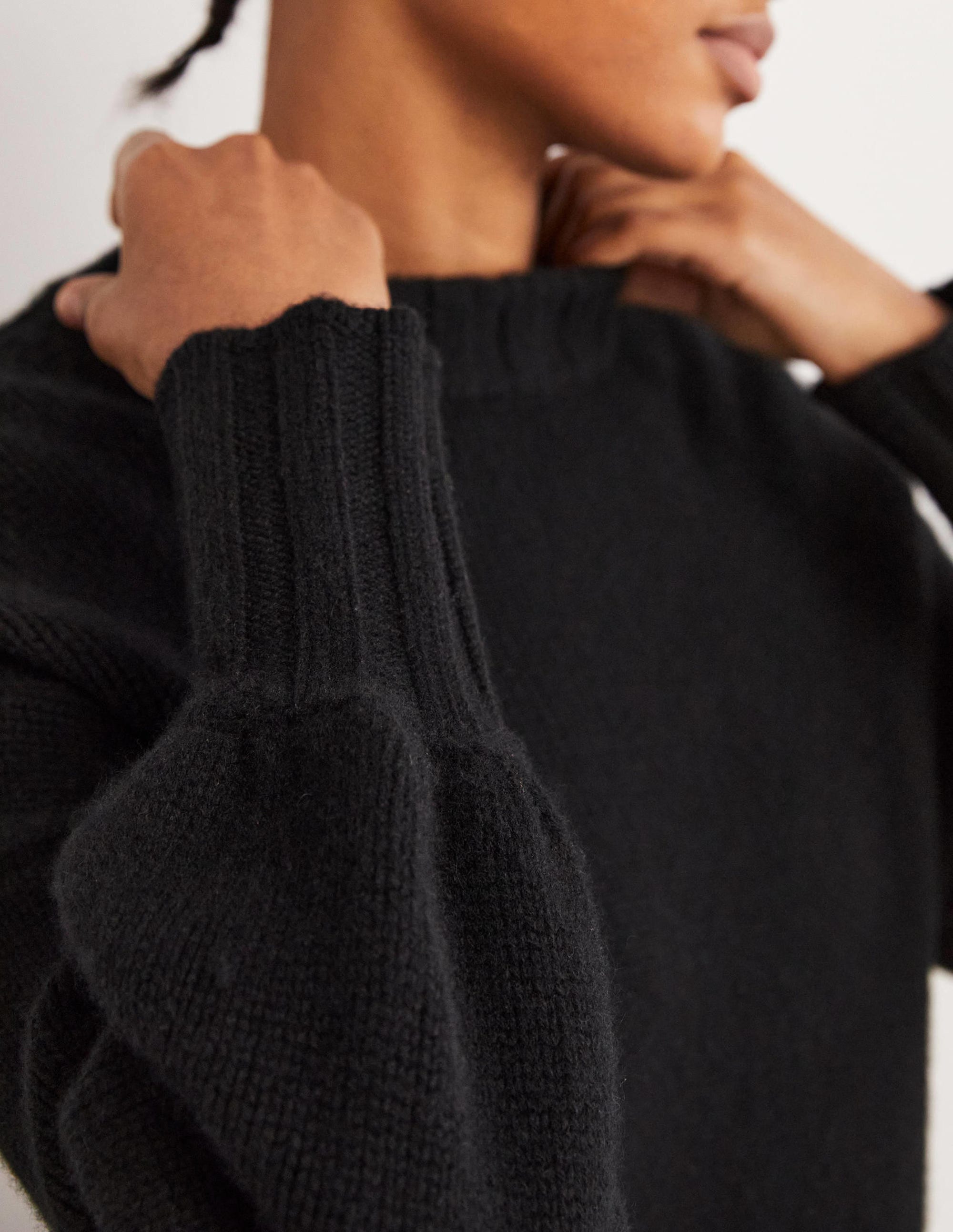 Chunky Cashmere Jumper-Black - Image 2