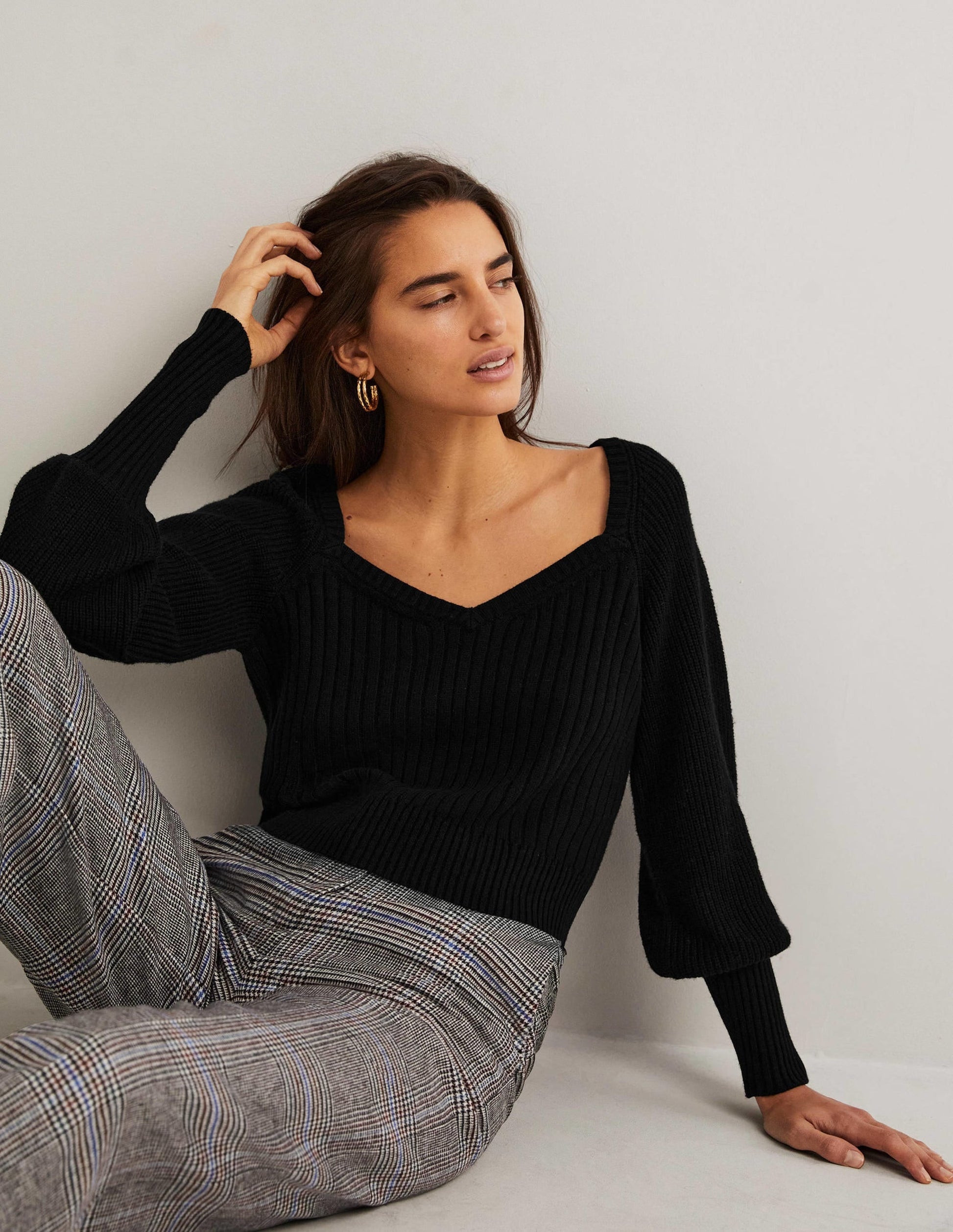 Sweetheart Neck Blouson Jumper-Black-4