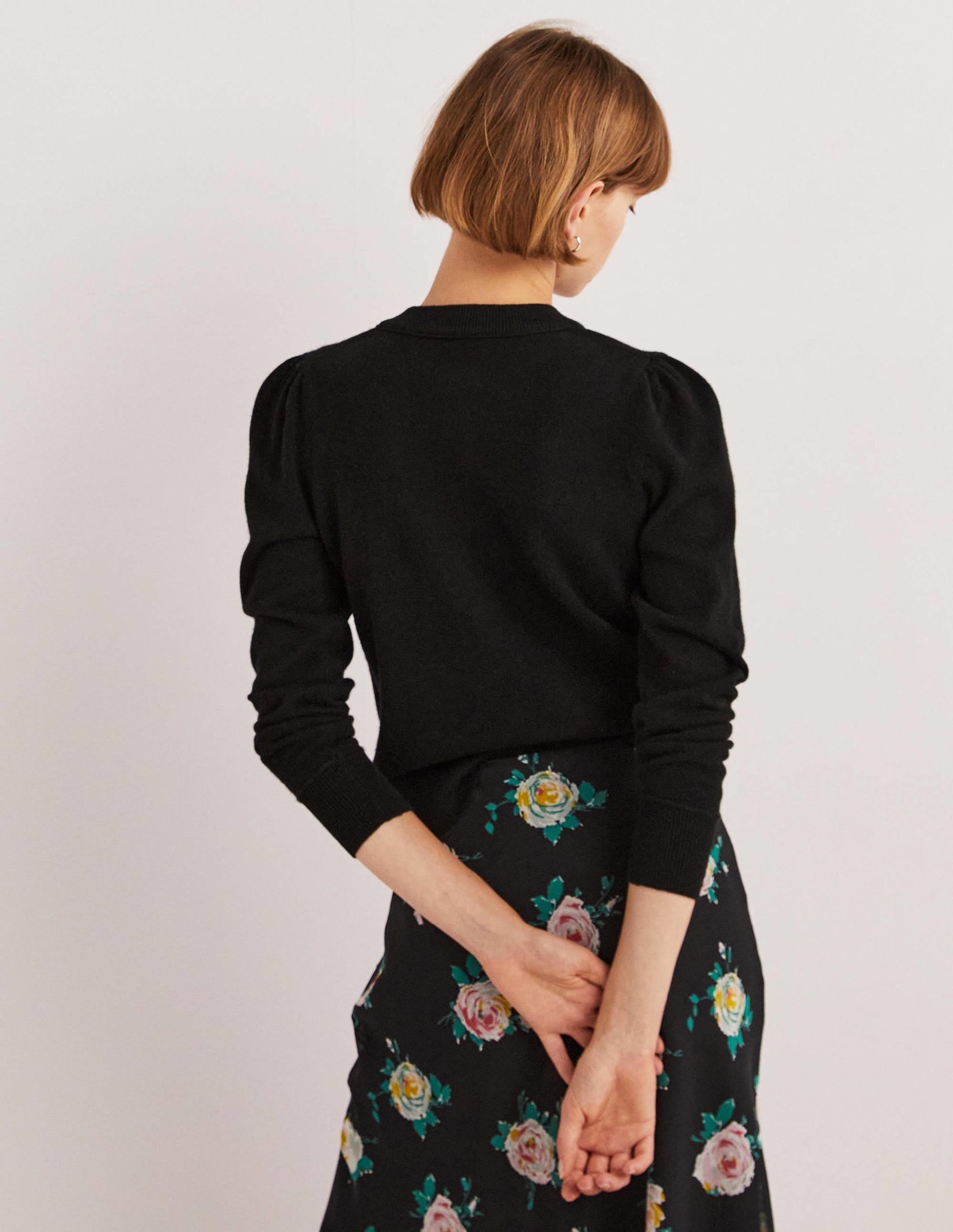 Cashmere Crew Neck Cardigan-Black - Image 3
