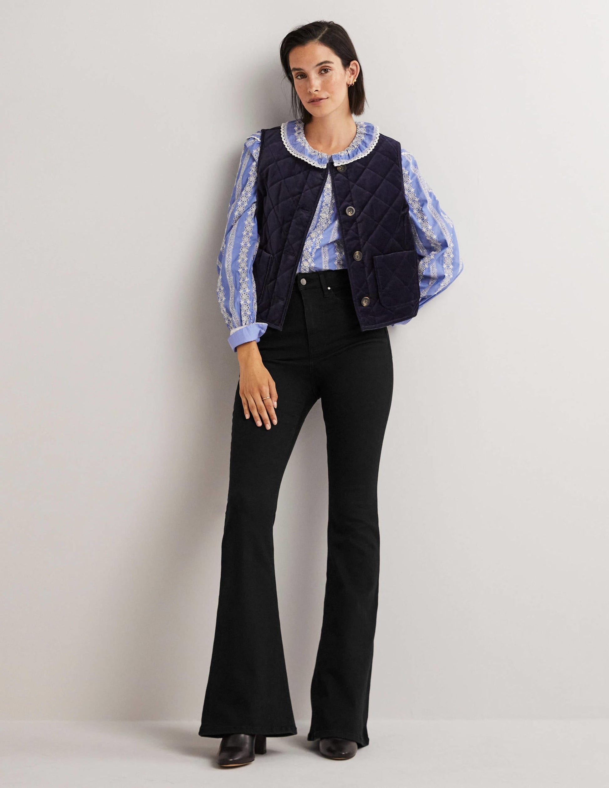 High Rise Fitted Flare Jeans-Black-1