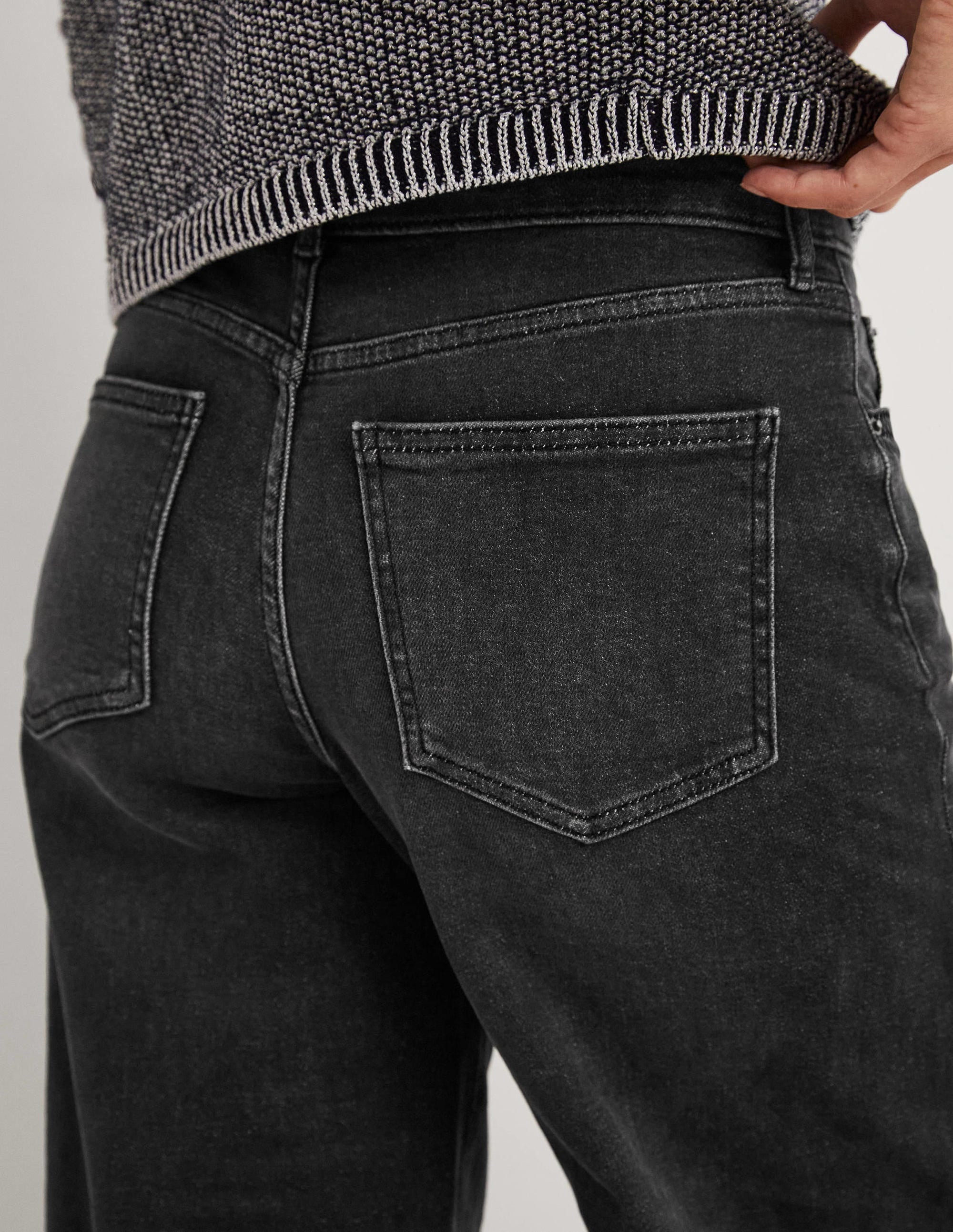 Low Rise Wide Leg Jeans-Black - Image 2