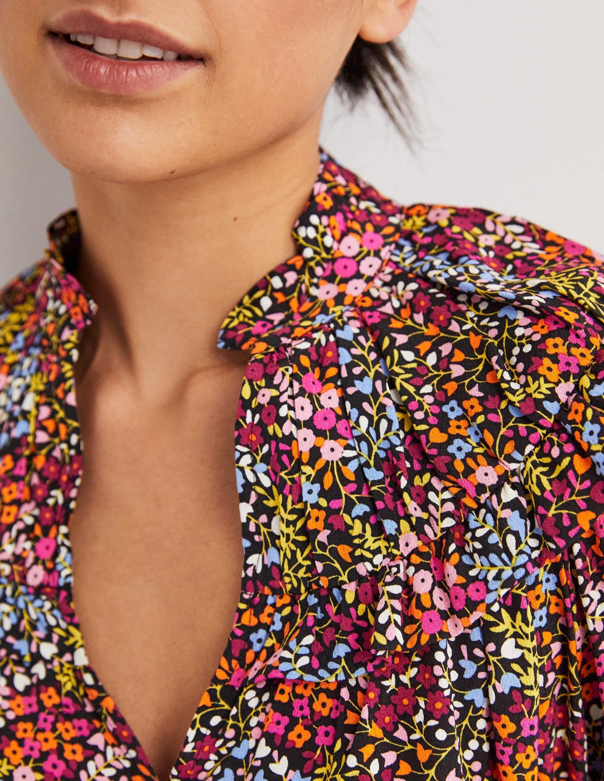 Ruffle Collar Statement Top-Multi, Ditsy Garden-2