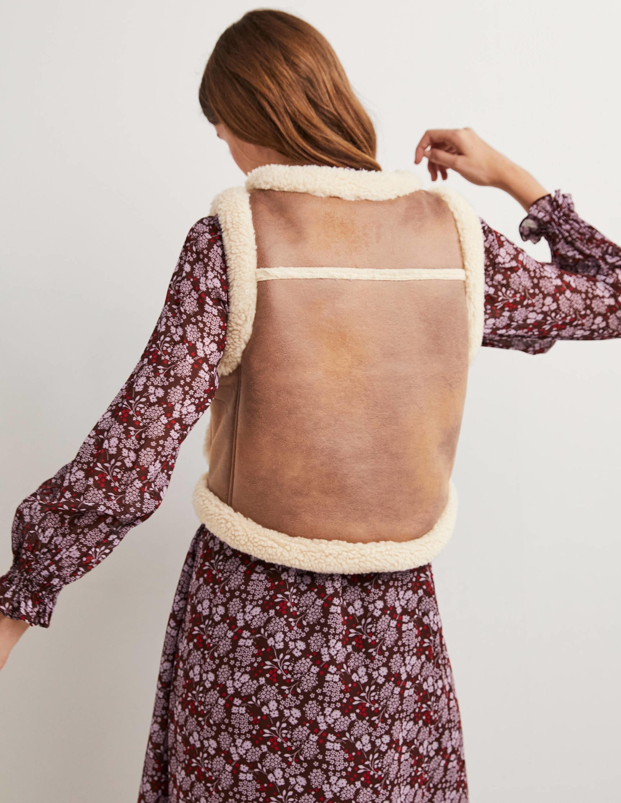 Faux Shearling Gilet-Fudge - Image 3