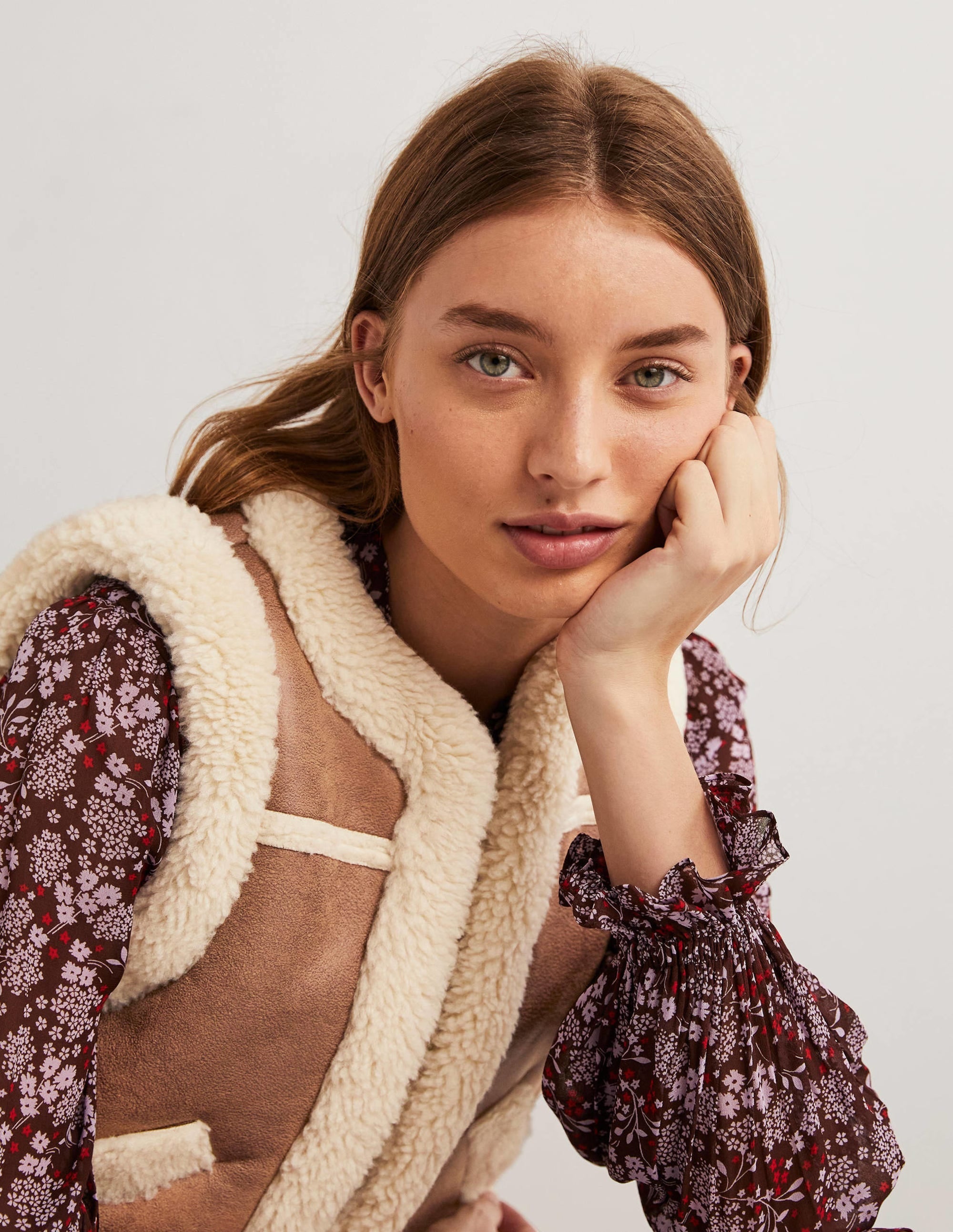 Faux Shearling Gilet-Fudge - Image 5