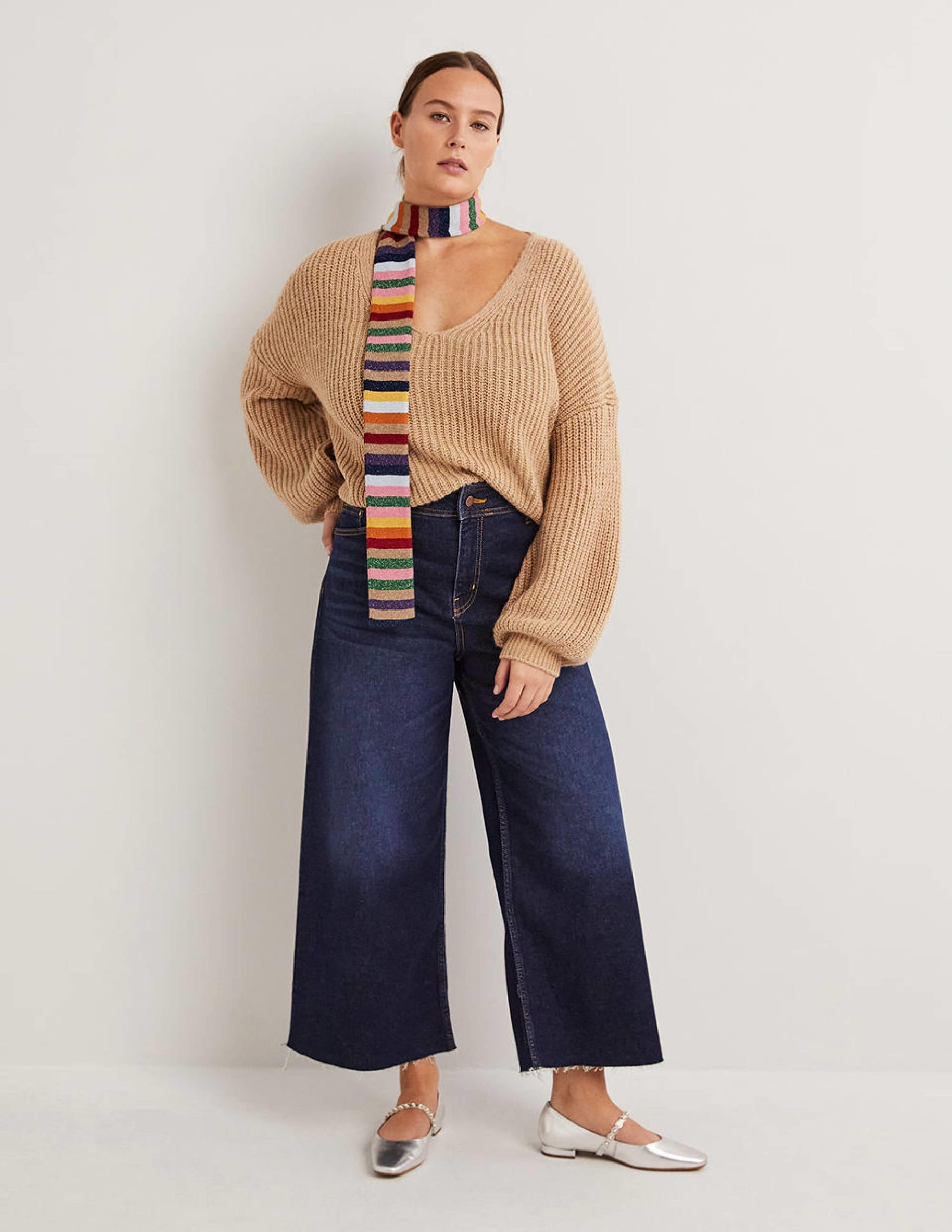 Chunky Fluffy V-Neck Jumper-Camel Melange - Image 4