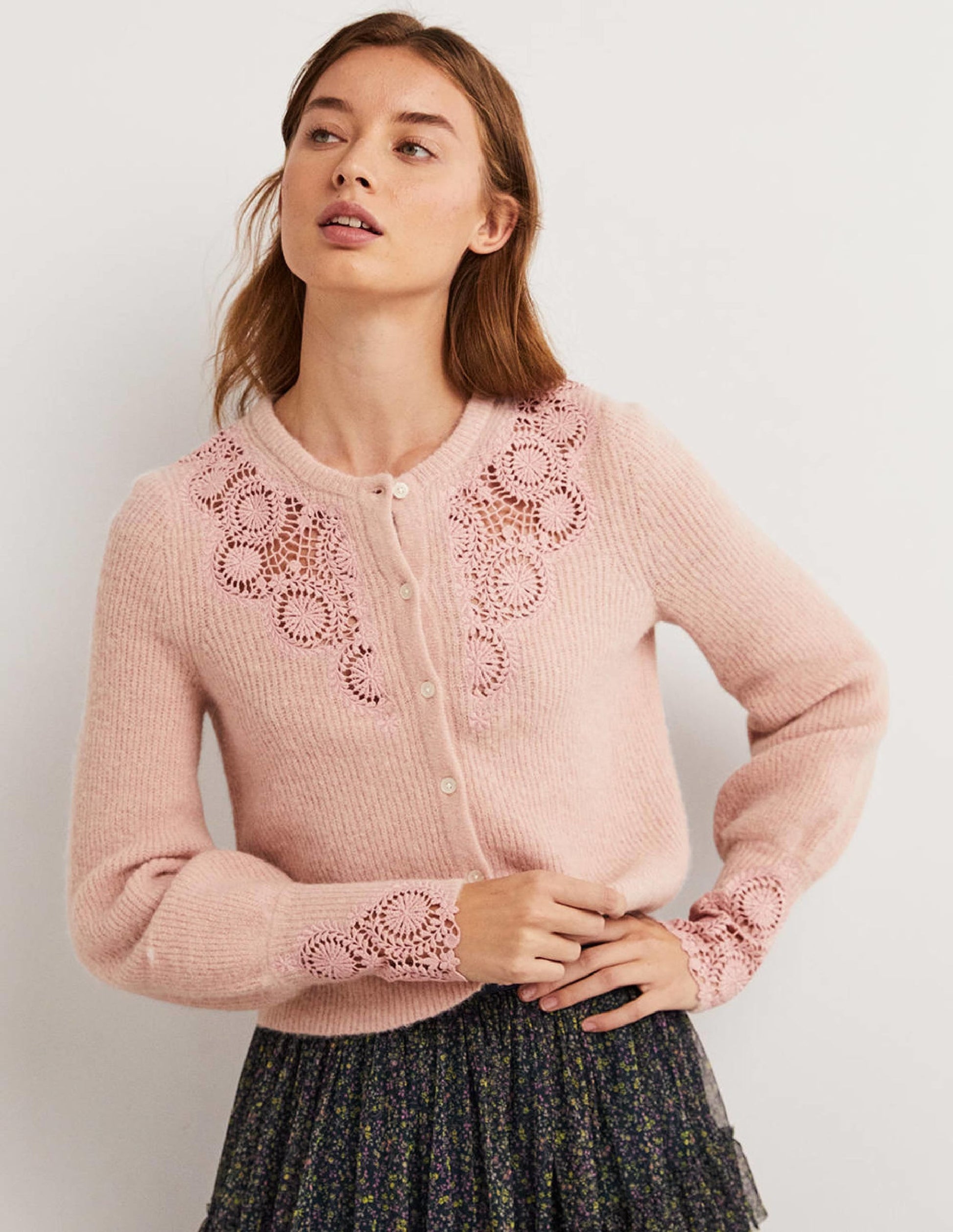 Detail Fluffy Cardigan-Pink Frosting Embroidery-1