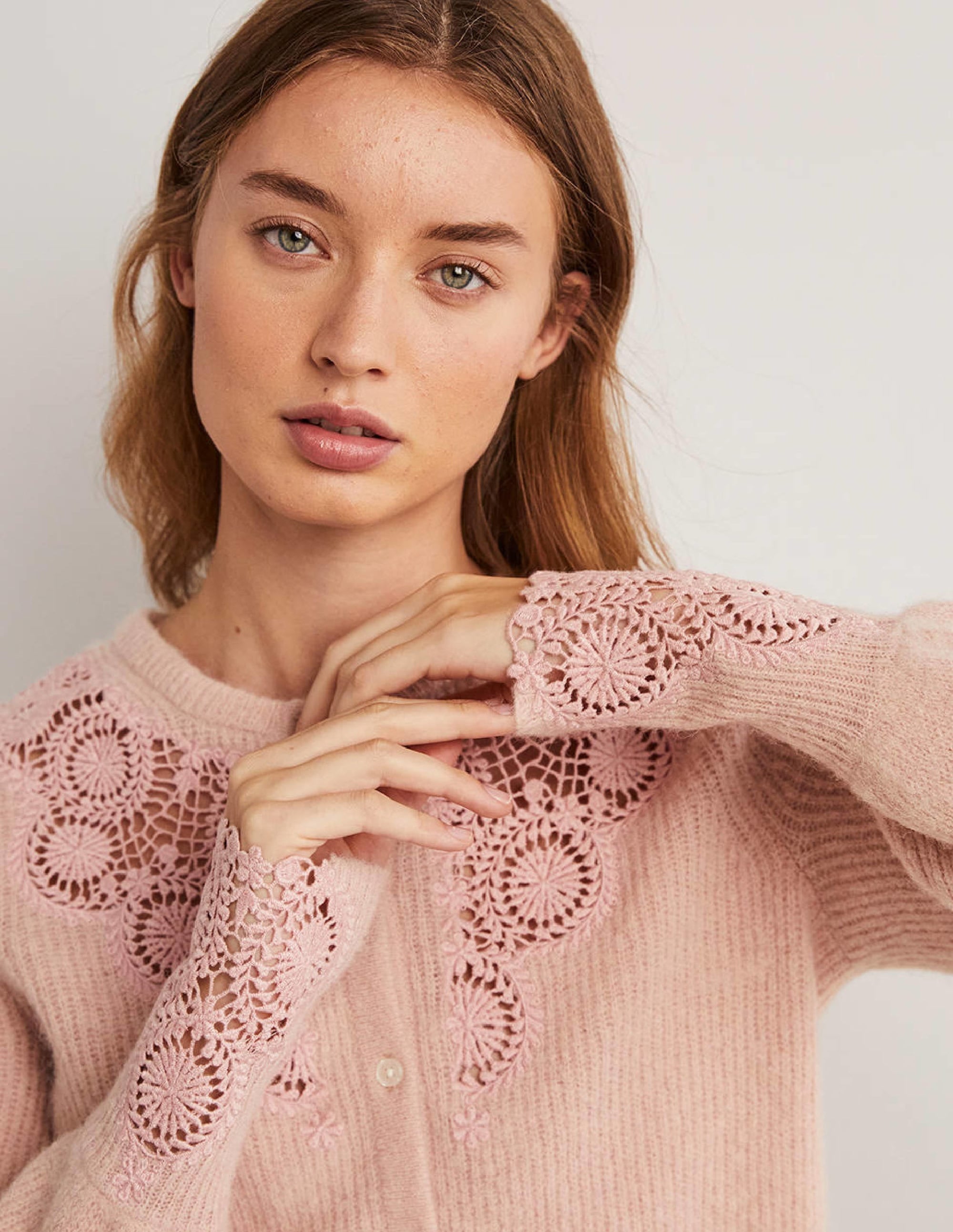 Detail Fluffy Cardigan-Pink Frosting Embroidery - Image 2