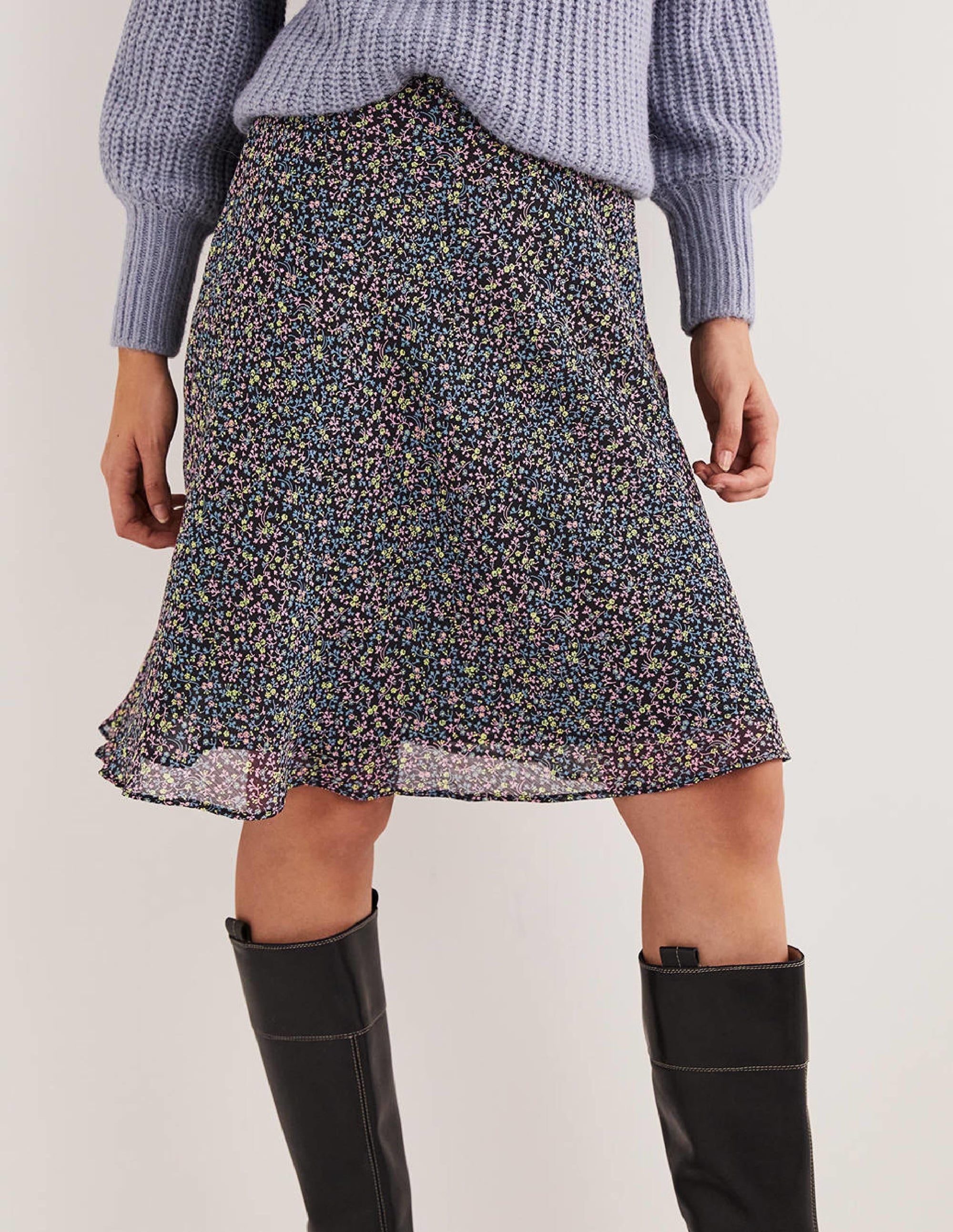 Crinkle Bias-cut Skirt-Black, Wild Vine - Image 4