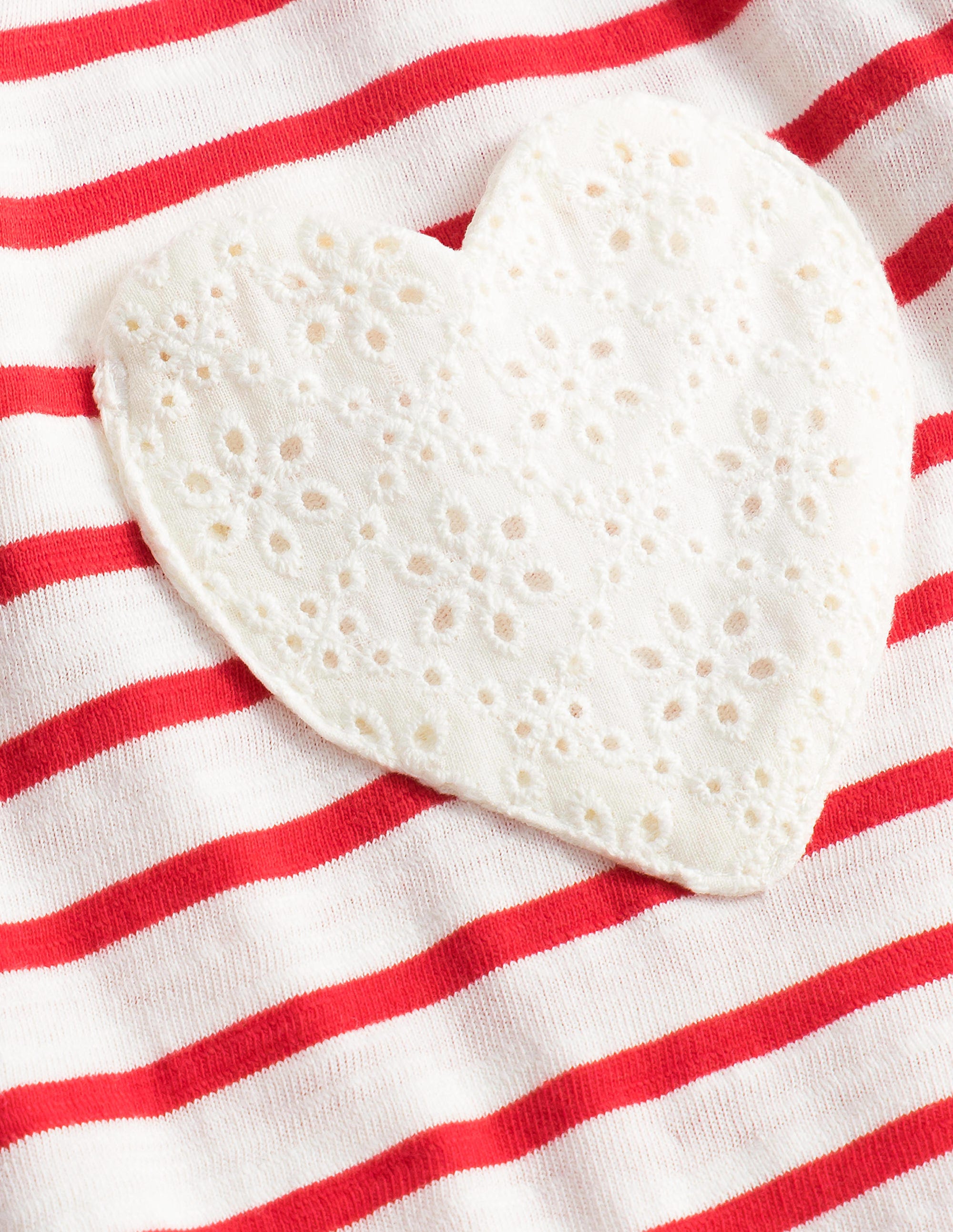Broderie Pocket T-shirt-Strawberry Tart/Ivory - Image 3