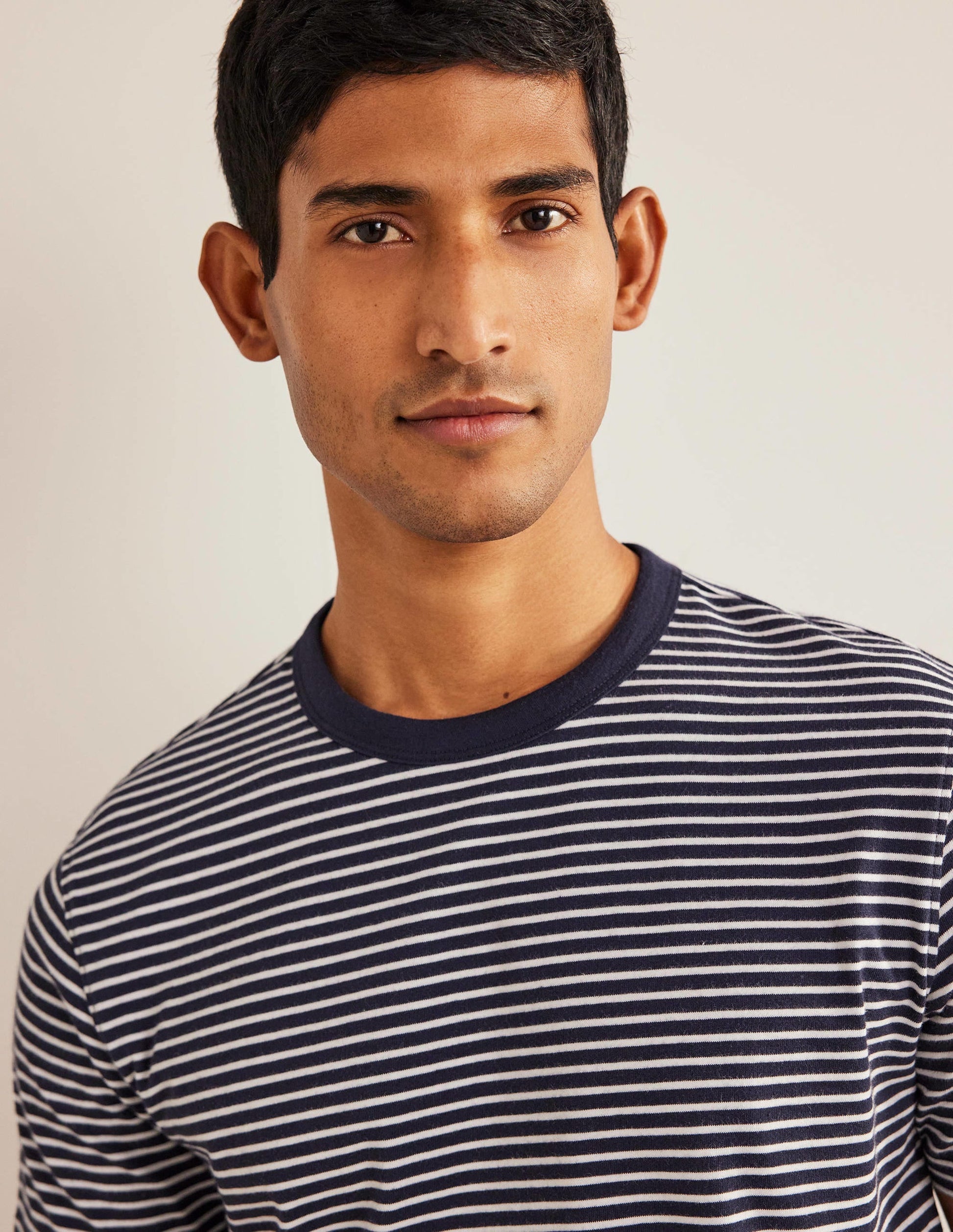 Slim Fit Classic T-Shirt-Navy/Ivory-2