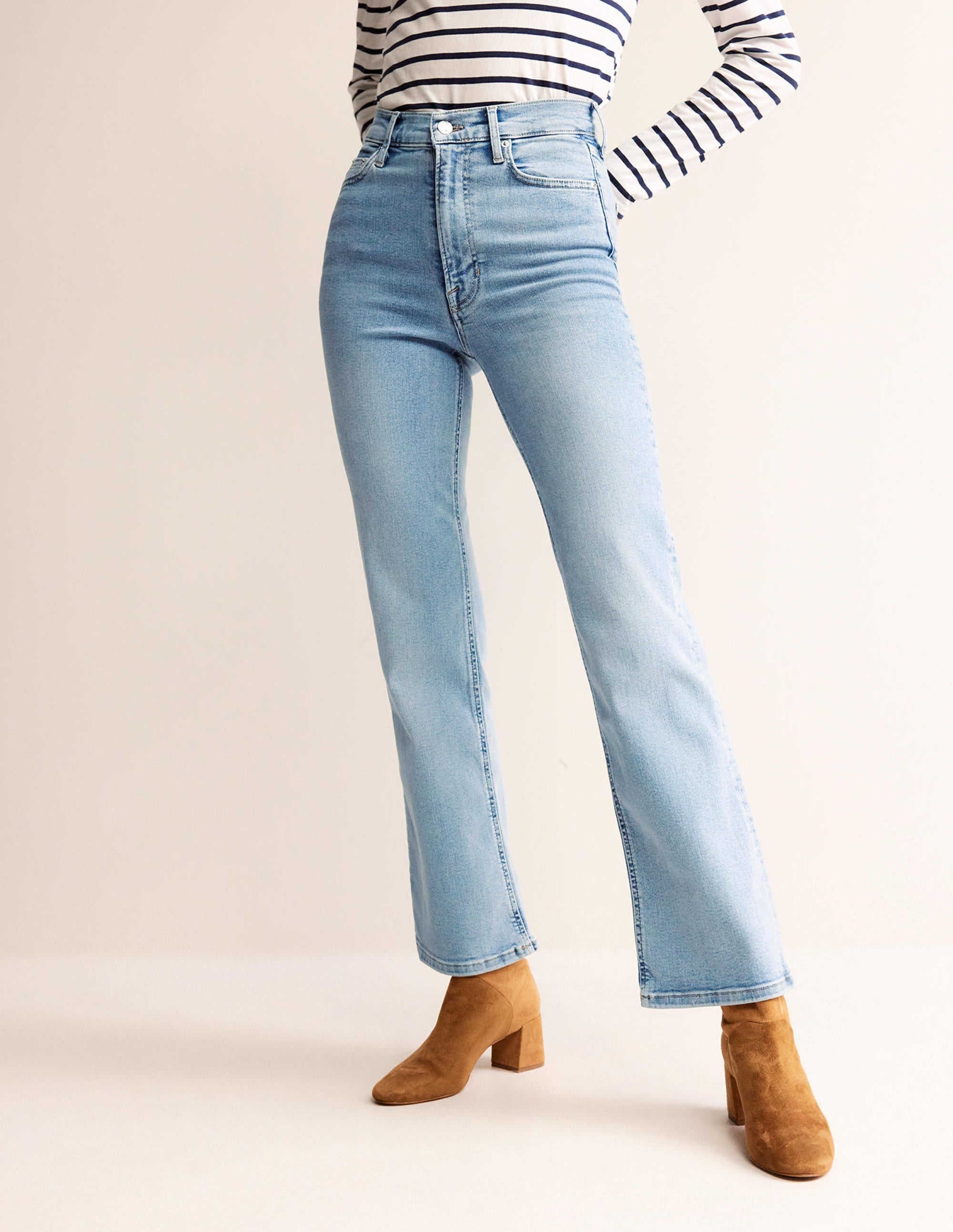 High Rise True Straight Jeans-Light Vintage - Image 4