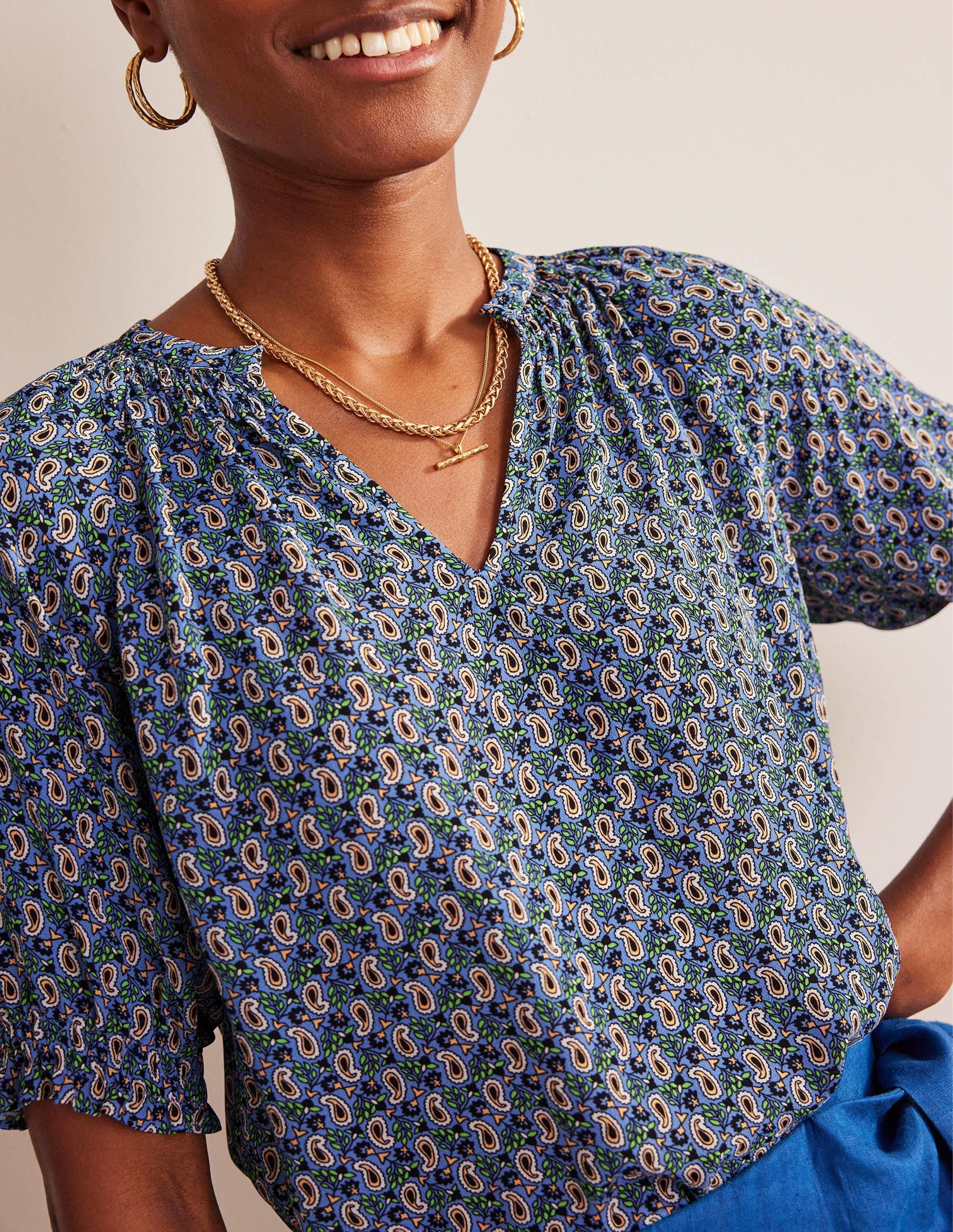 Gathered Neck Short Sleeve Top-Blue, Paisley Stem - Image 2