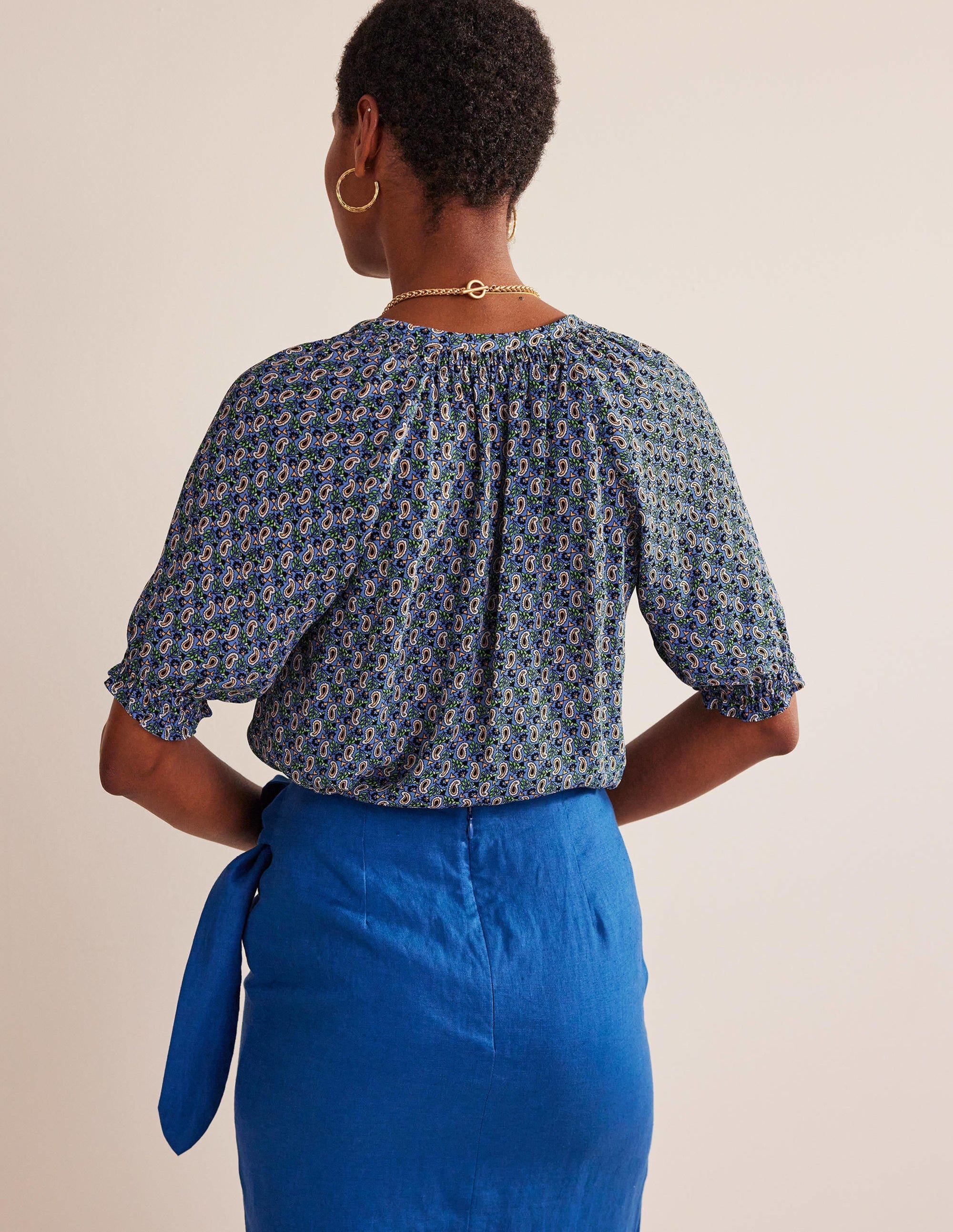 Gathered Neck Short Sleeve Top-Blue, Paisley Stem - Image 3