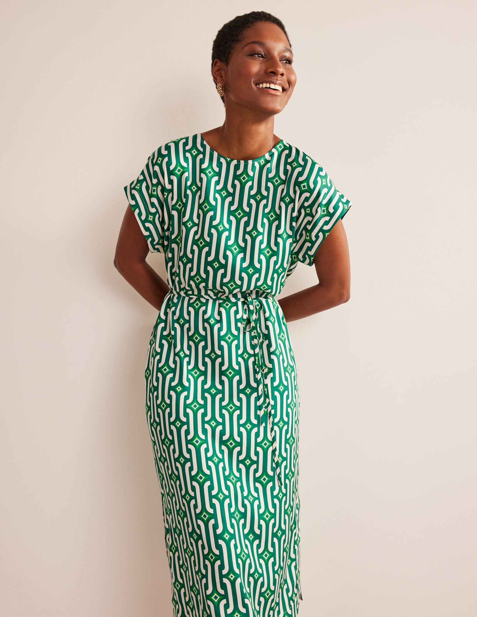 Short Sleeve Column Midi Dress-Bright Emerald, Azure Geo - Image 4