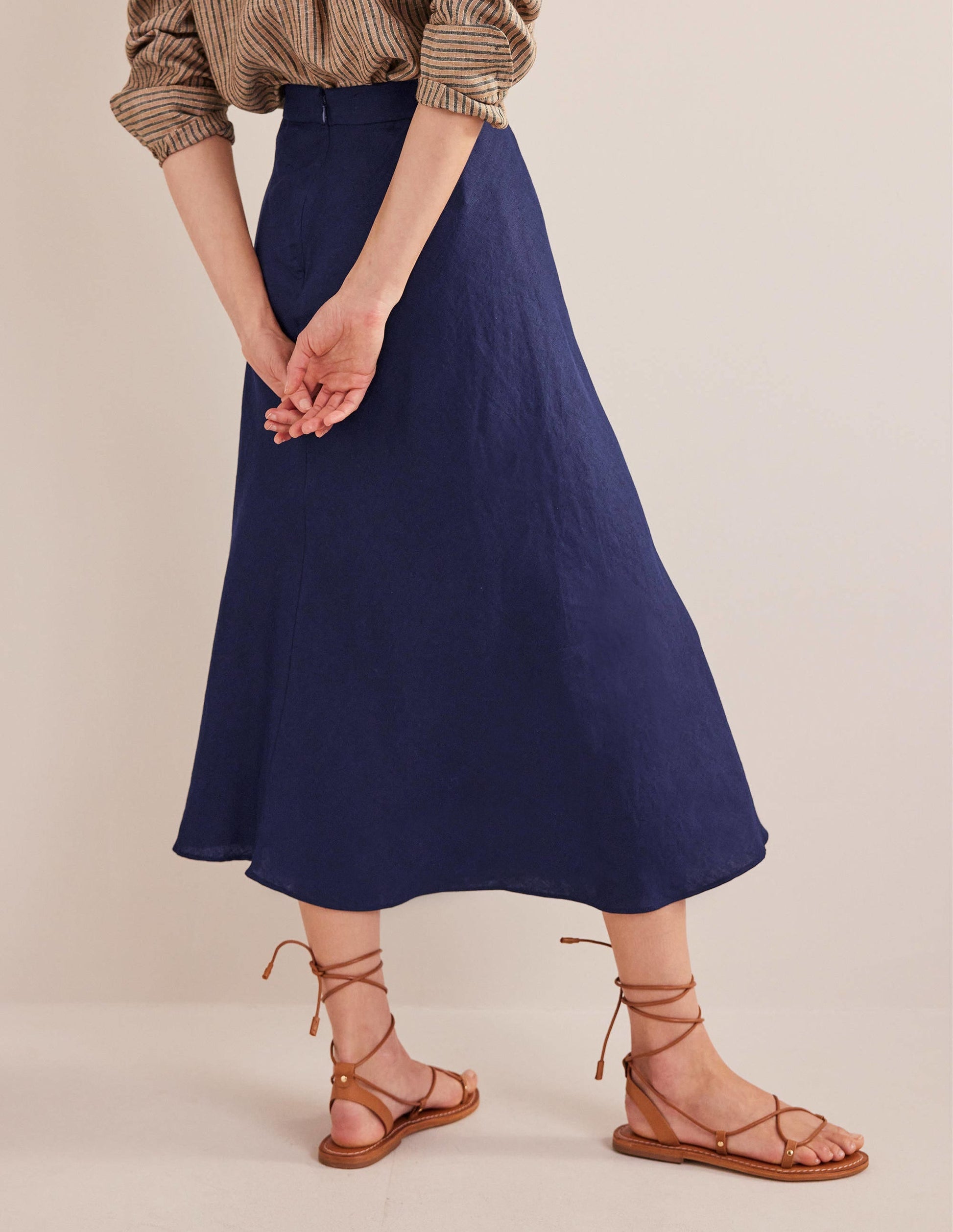 Bias Linen Midi Skirt-Navy-3