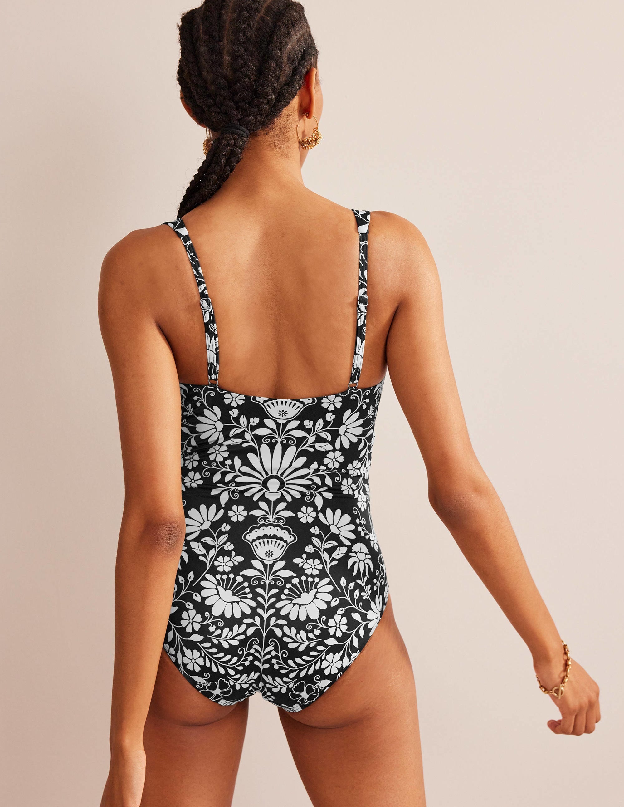 Twist Classic Swimsuit-Nero, Gardenia Sprig - Image 3