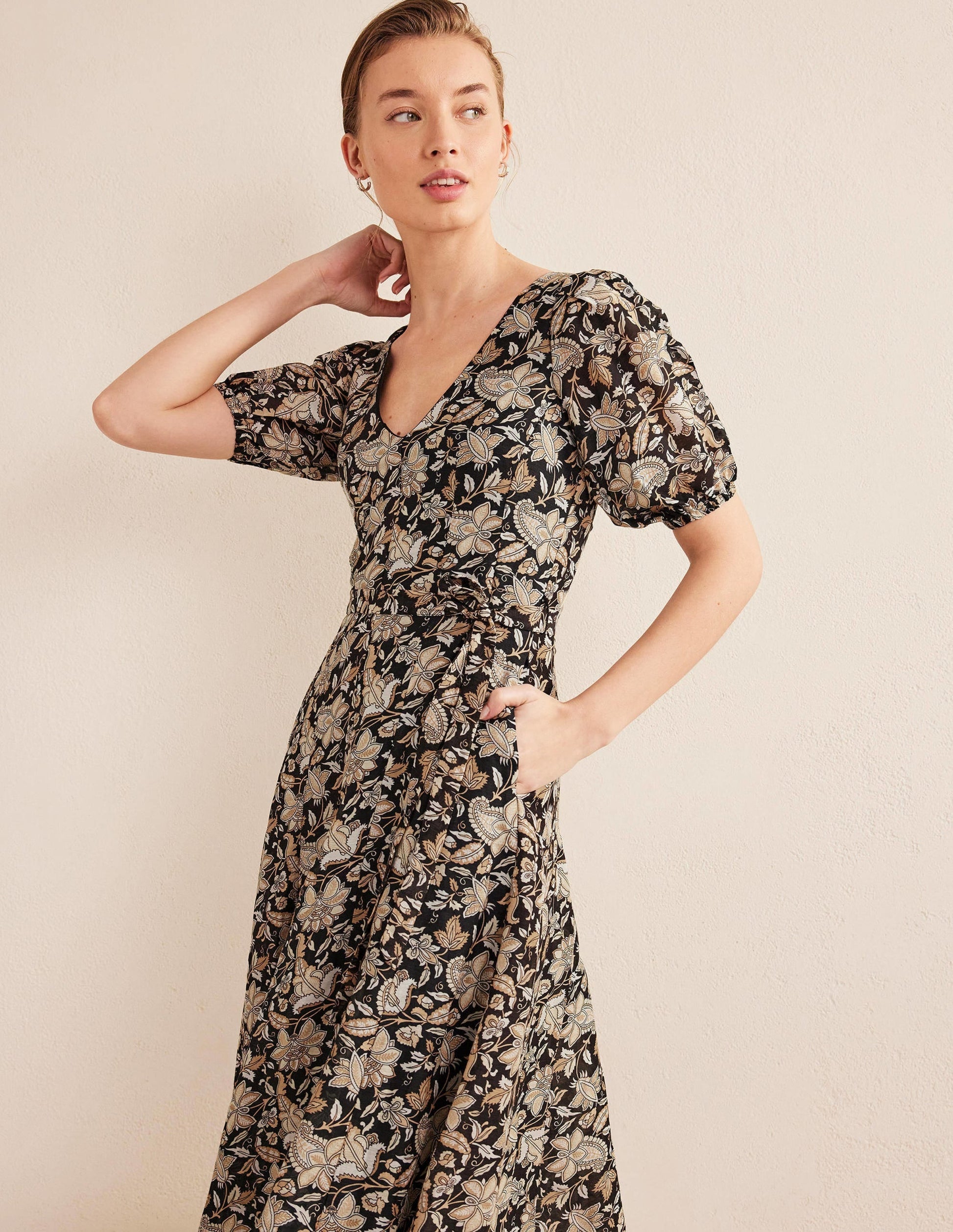 Full Skirt Panelled Midi Dress-Black, Paisley Vine-2