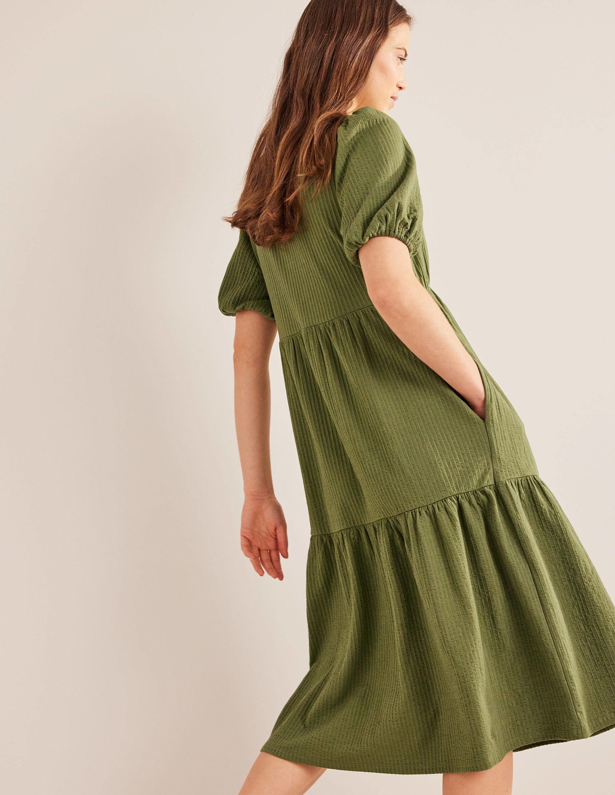 Jersey Seersucker Midi Dress-Washed Khaki - Image 4