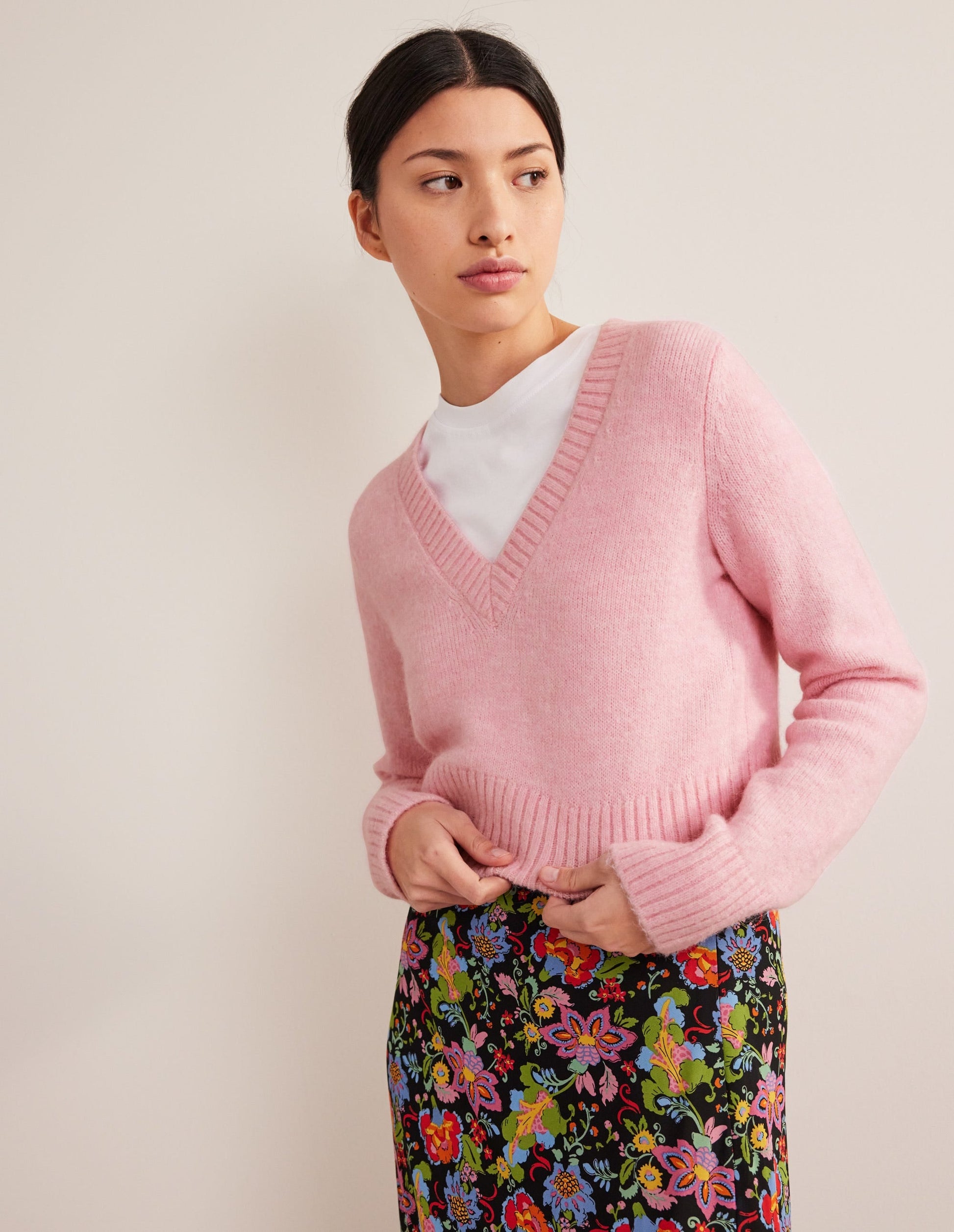 Fluffy Cropped V-Neck Jumper-Cameo Pink-1