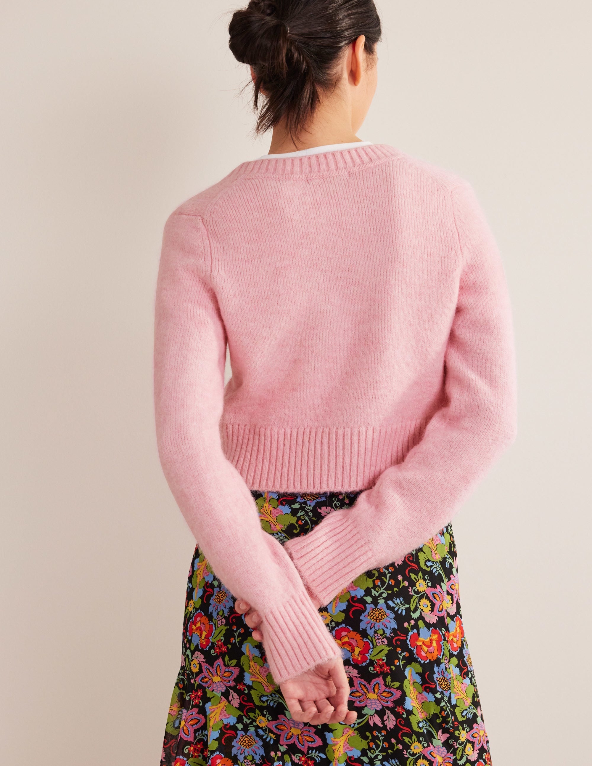 Fluffy Cropped V-Neck Jumper-Cameo Pink - Image 3