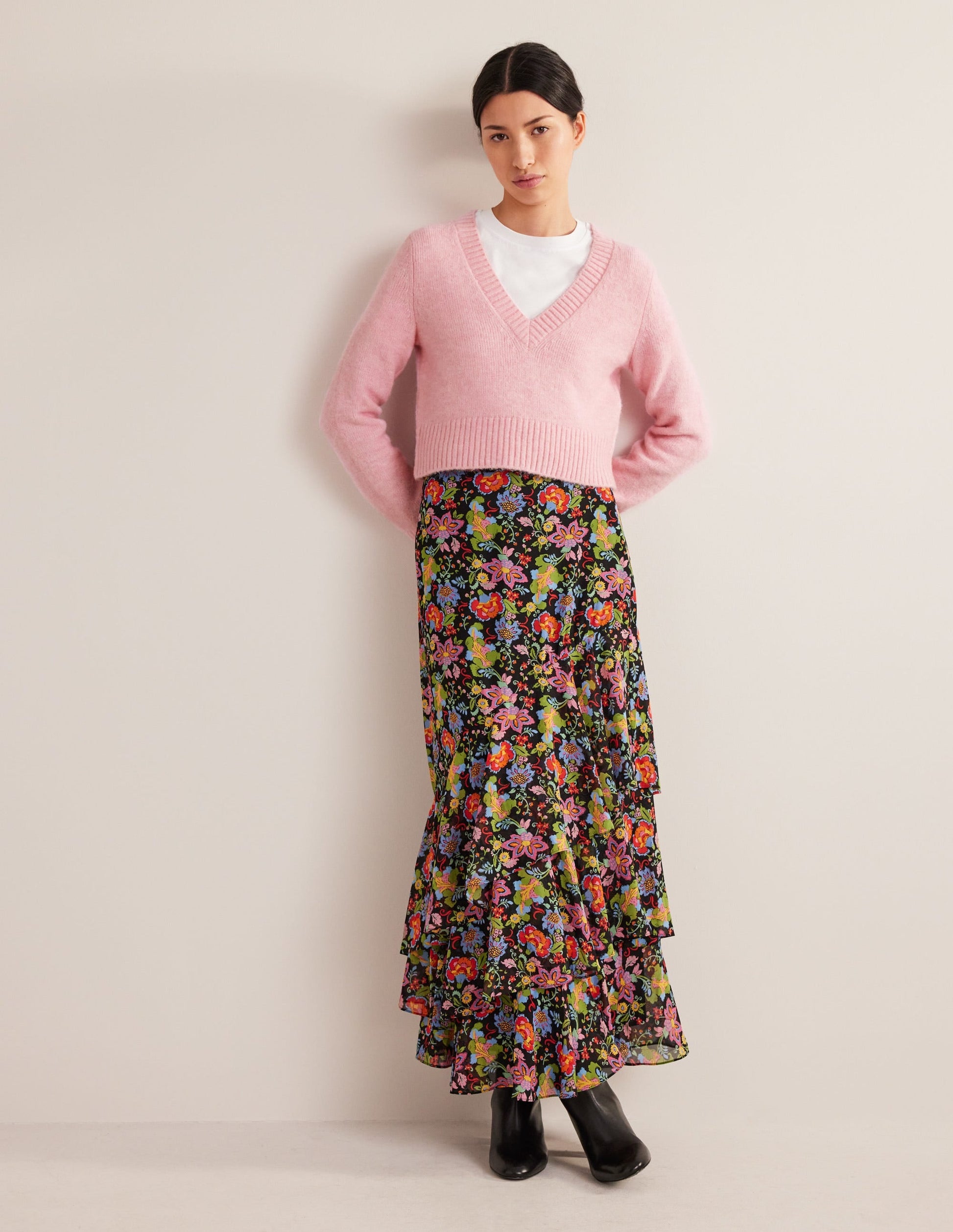 Fluffy Cropped V-Neck Jumper-Cameo Pink-5