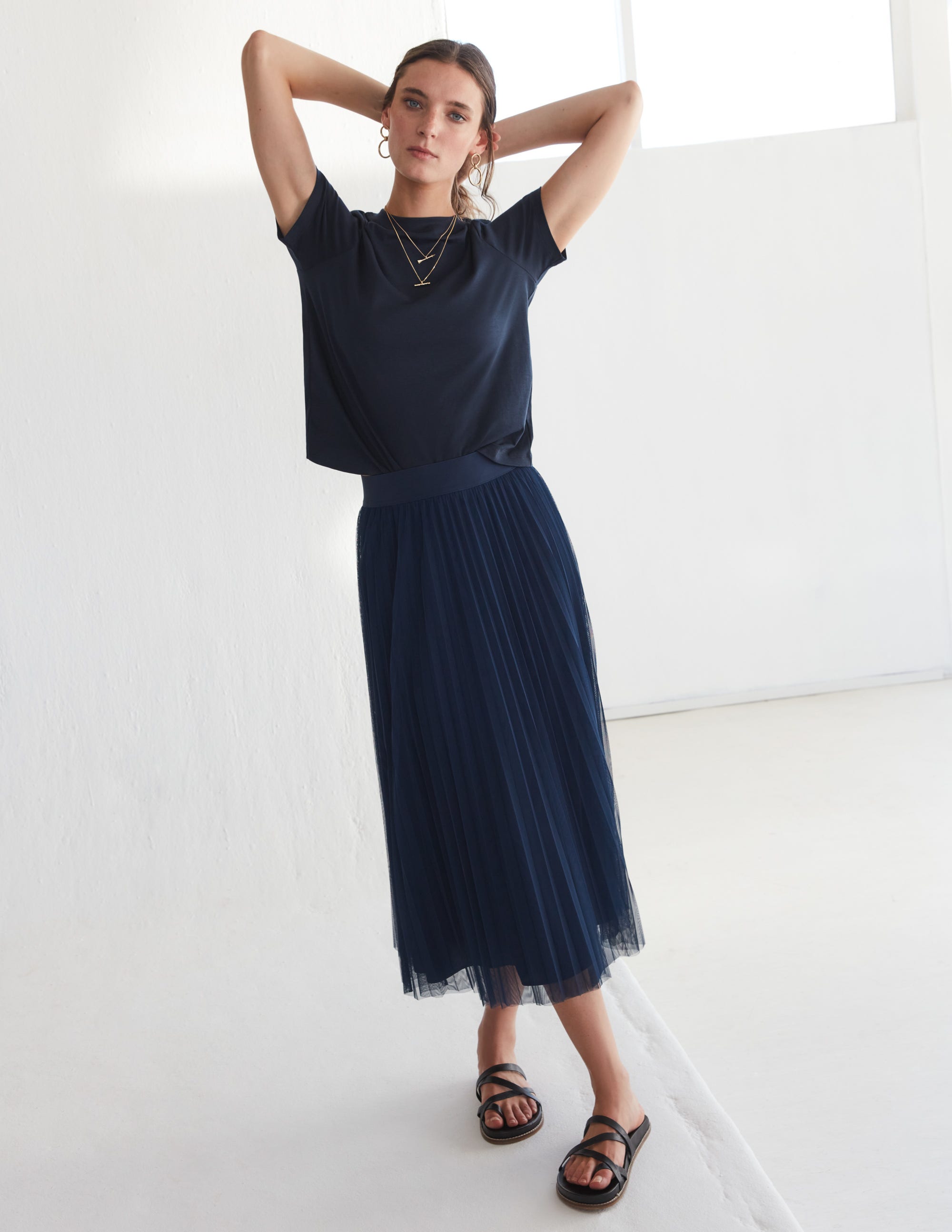 Pleated Tulle Skirt-Navy - Image 5