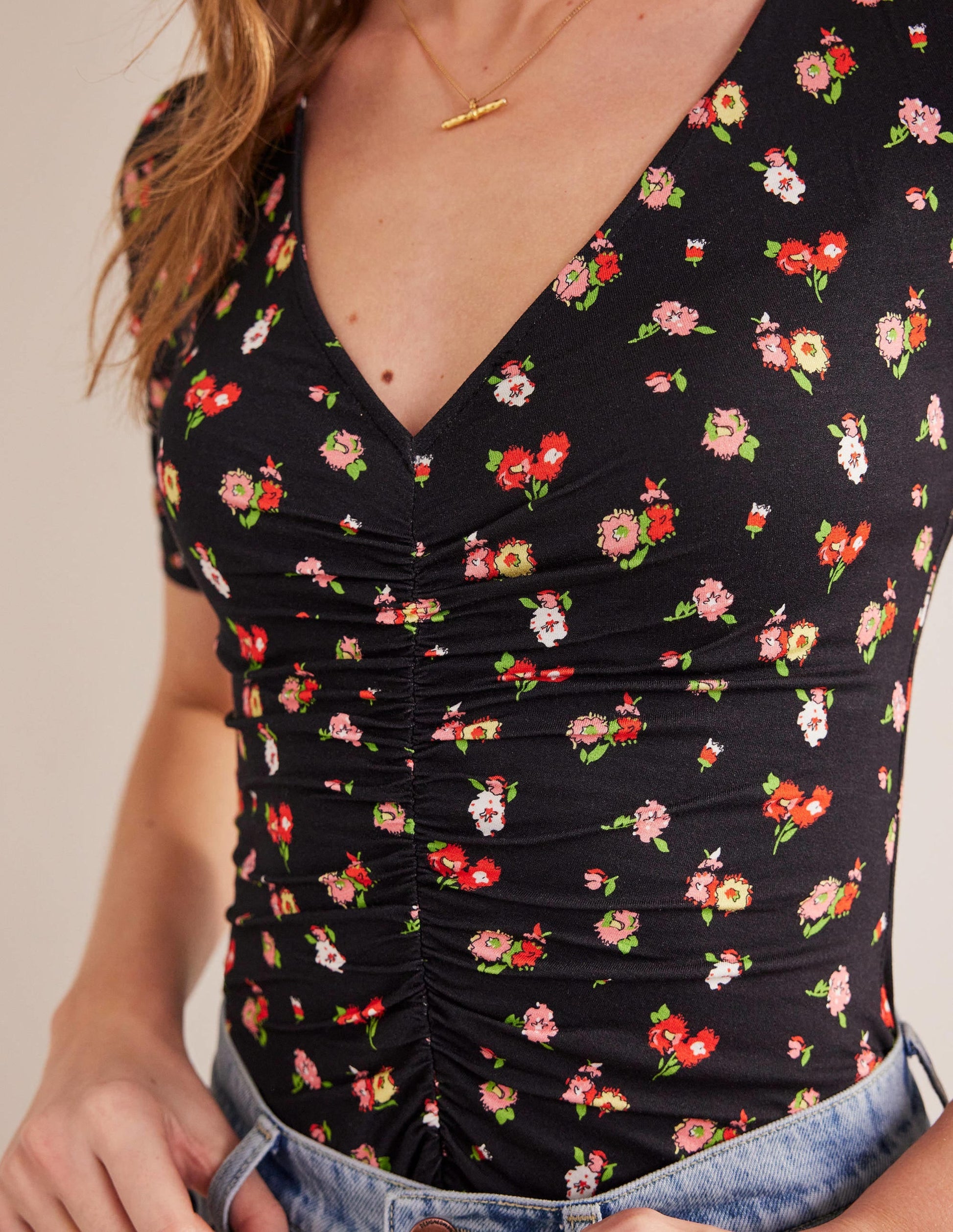 Ruched Front Printed Top-Black, Dainty Sprig-2