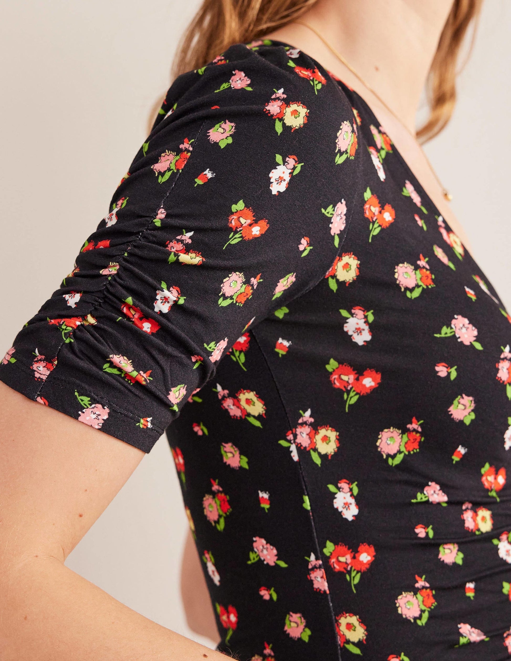 Ruched Front Printed Top-Black, Dainty Sprig-4
