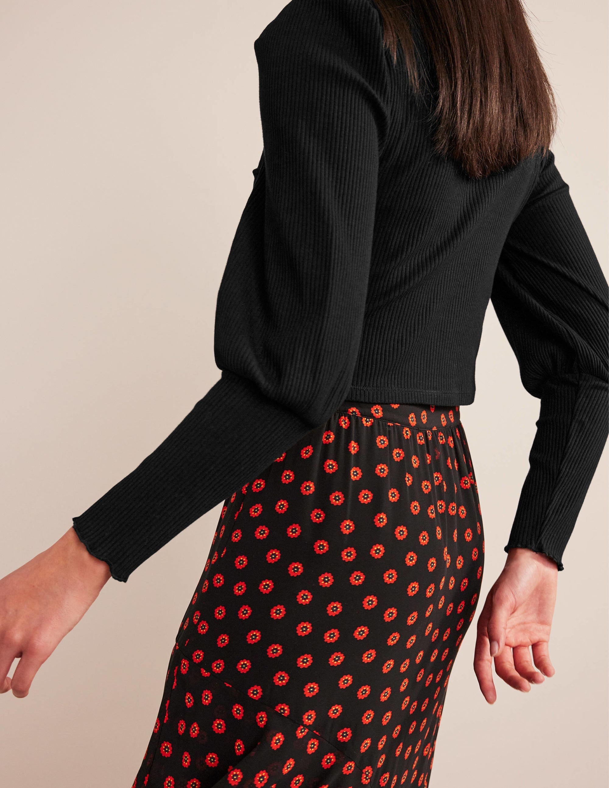 Sleeve Detail Ribbed Top-Black - Image 5