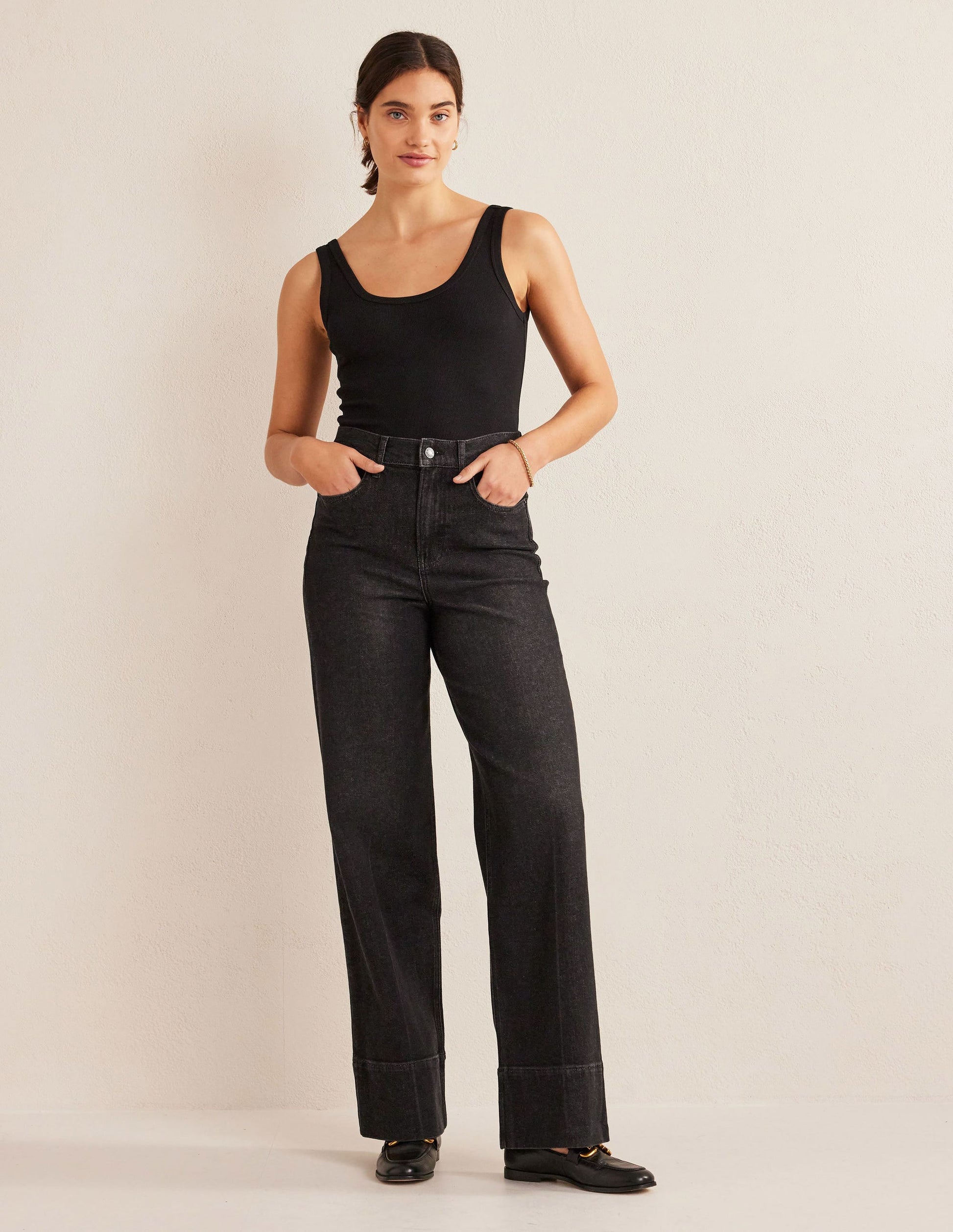 Cotton Ribbed Scoop Vest-Black-4
