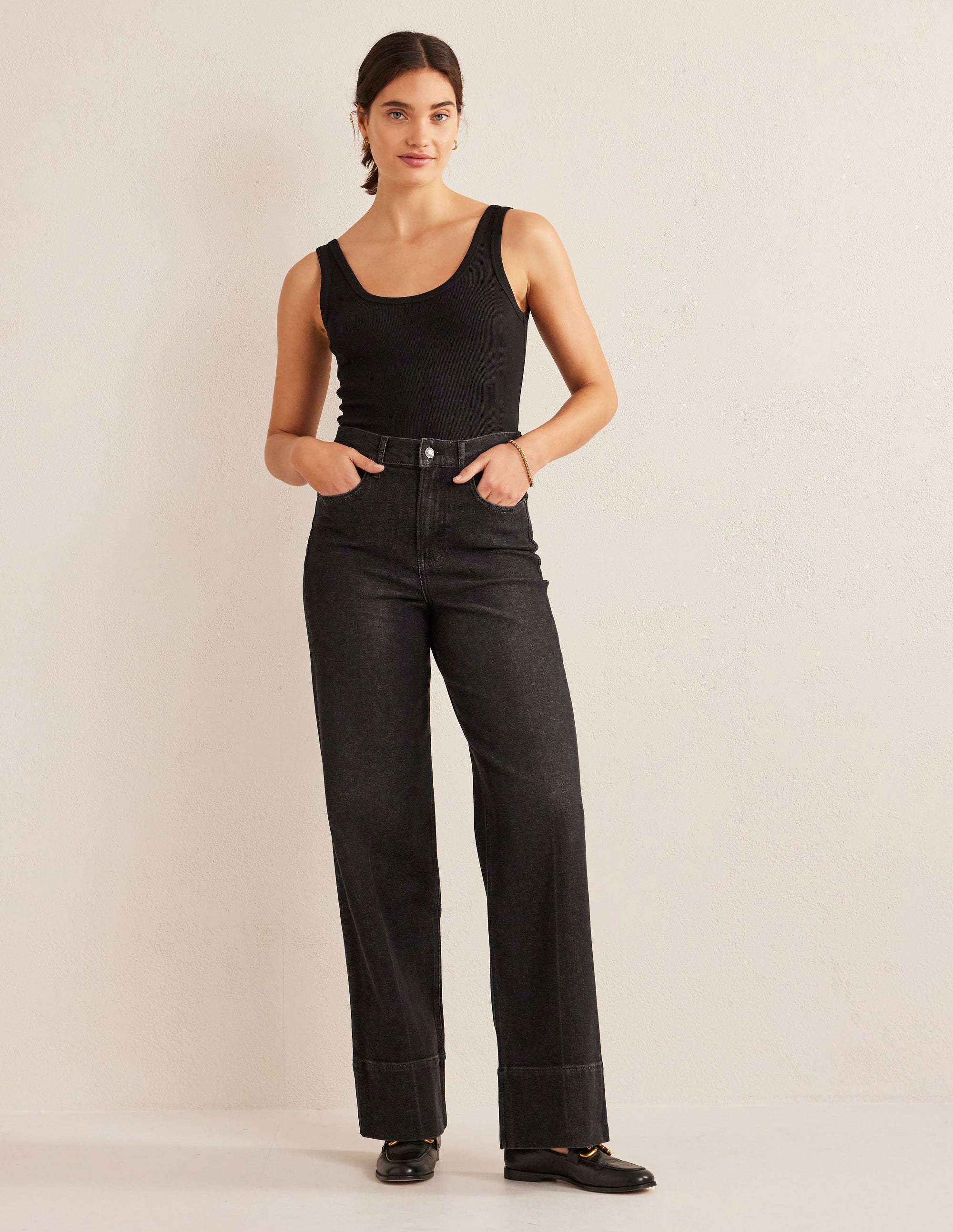Cotton Ribbed Scoop Vest-Black - Image 4