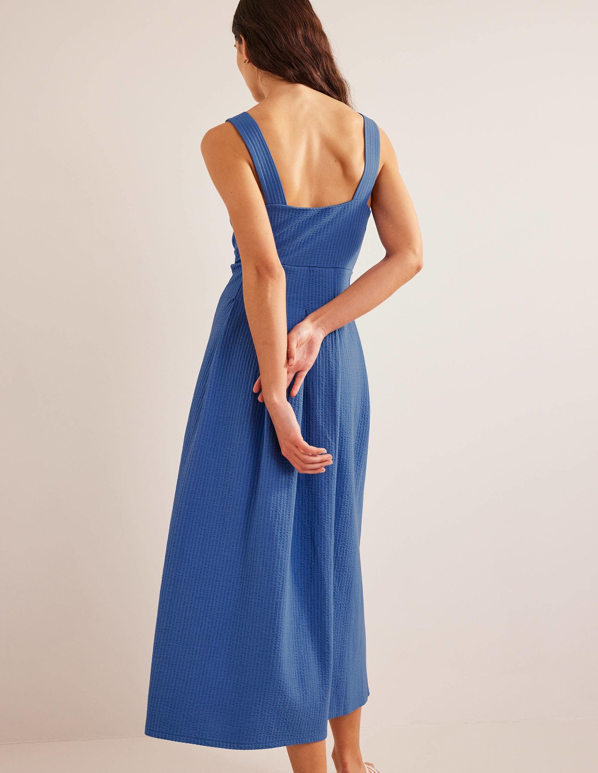 Strappy Seersucker Midi Dress-Porcelain Blue - Image 3