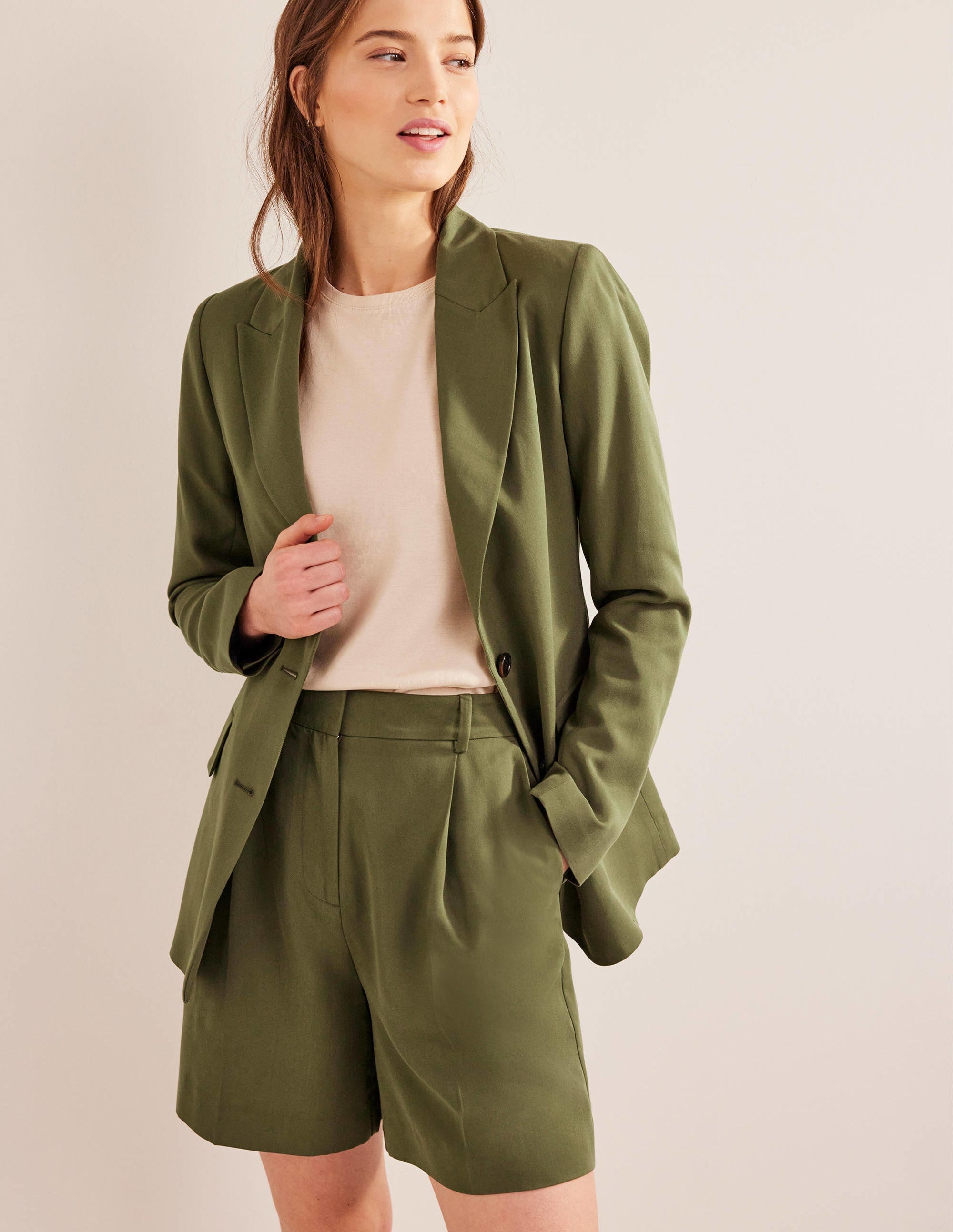 Tencel Relaxed Shorts-Khaki - Image 1