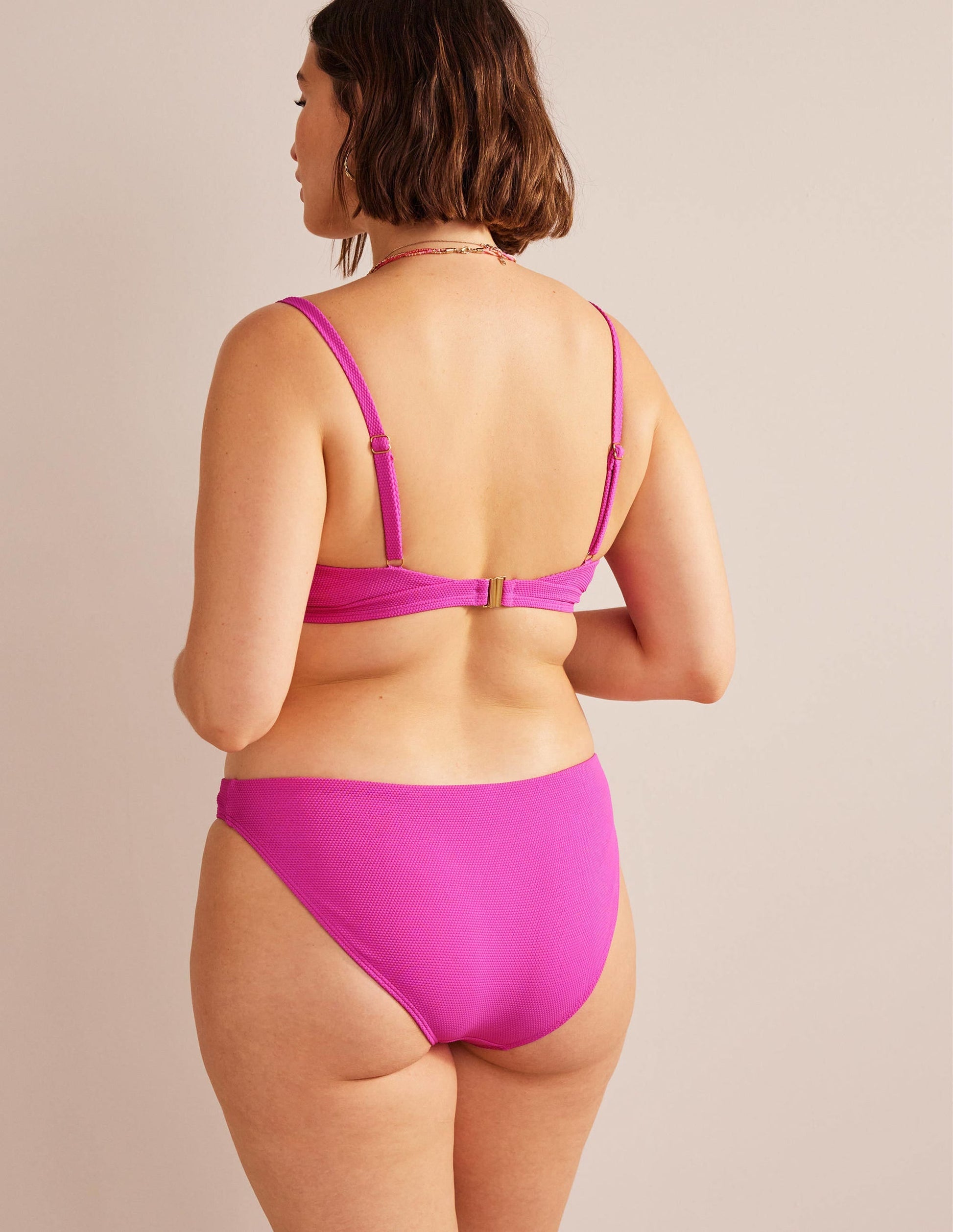 Arezzo V-neck Bikini Top-Amazing Pink Texture-6