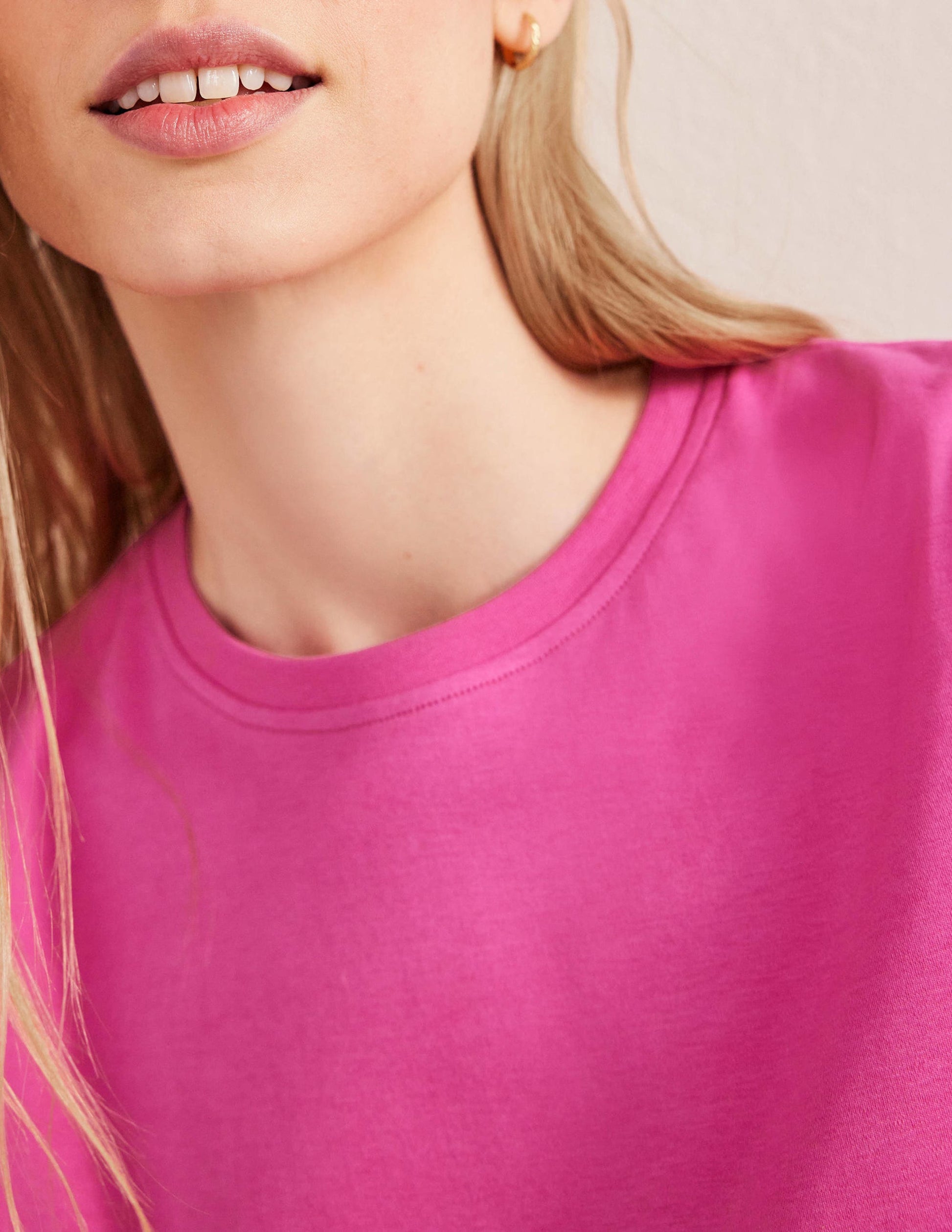 Perfect Cotton Cropped T-Shirt-Fuchsia Fedora-2