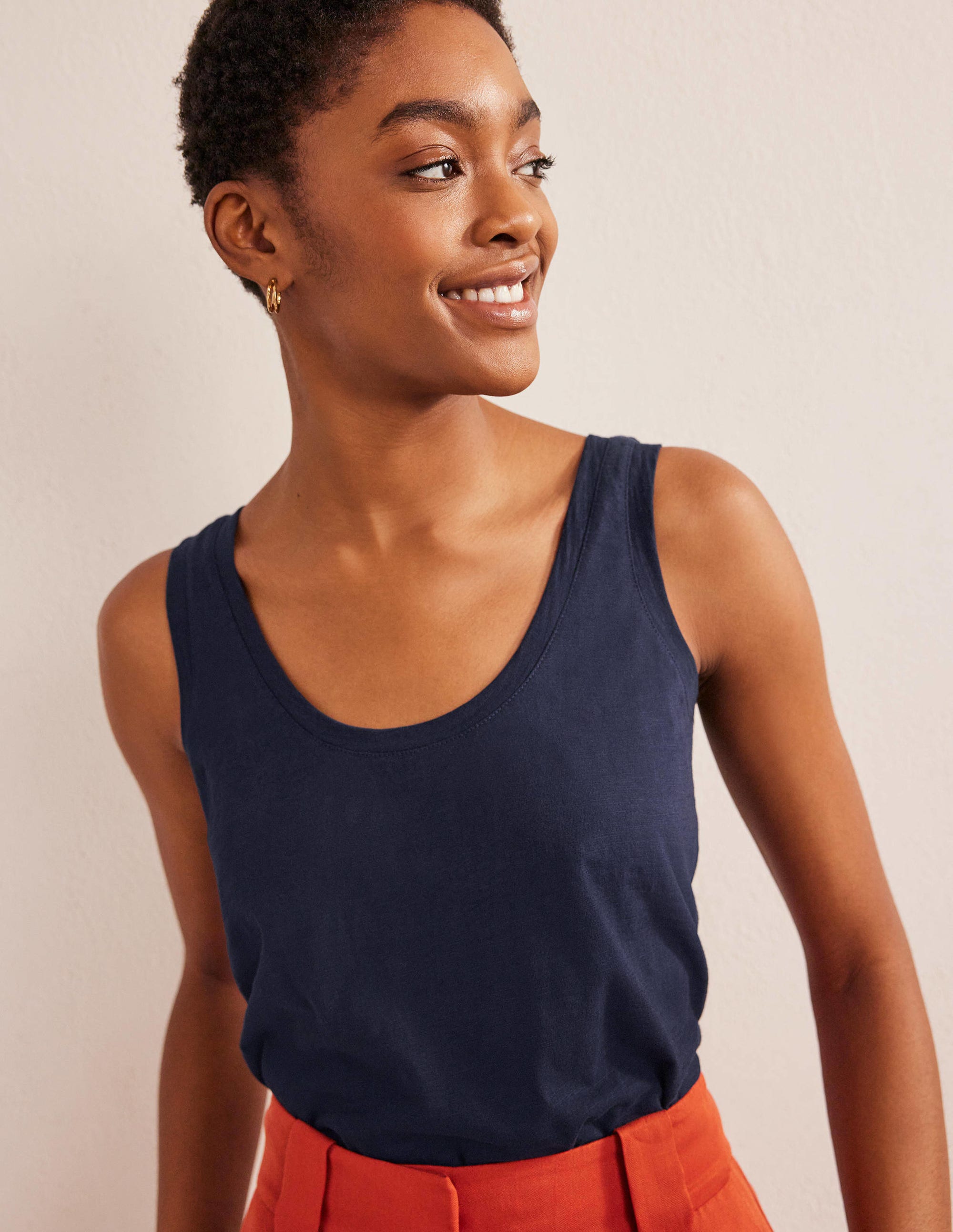 Relaxed Scoop Neck Vest-Navy - Image 3
