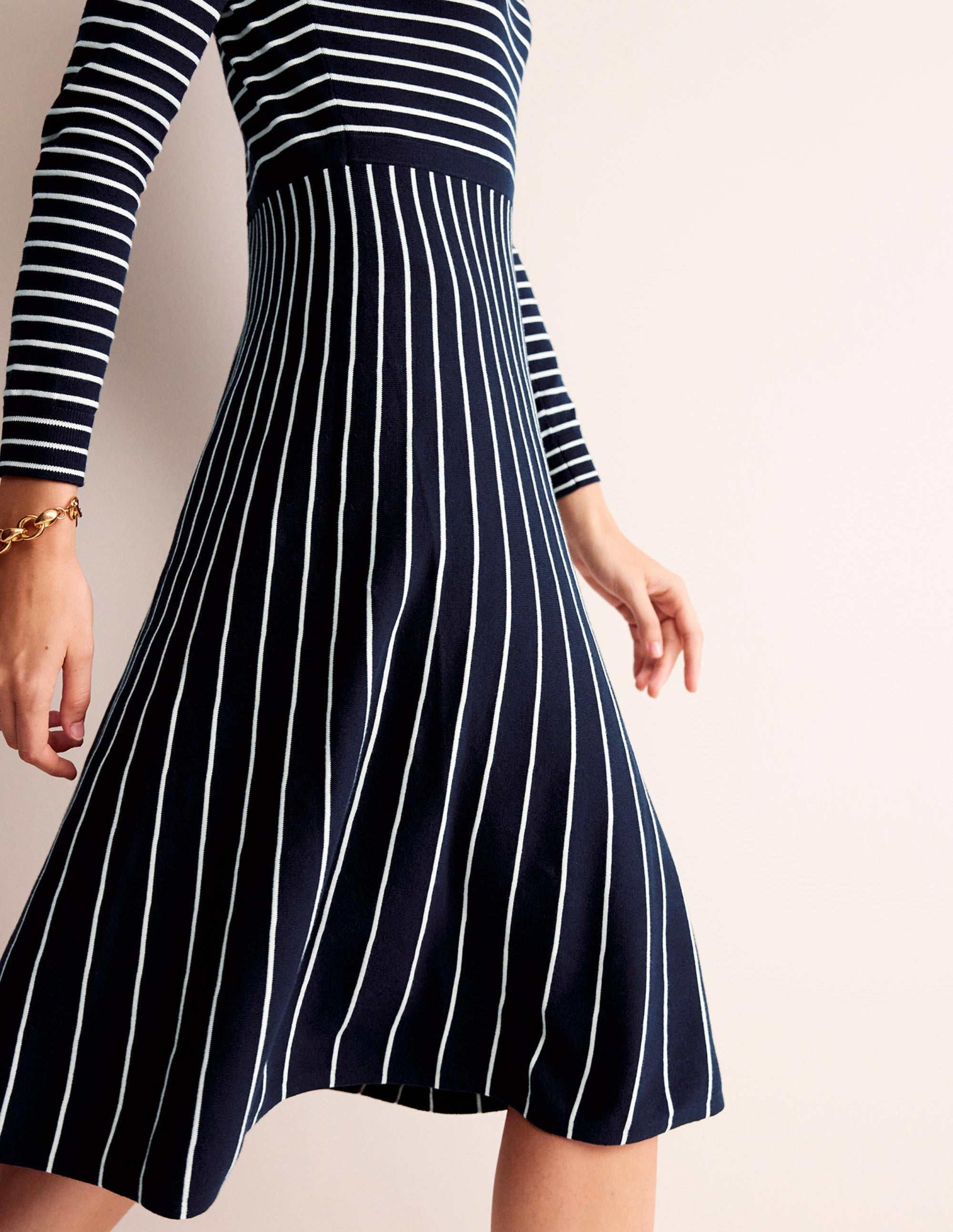 Maria Knitted Midi Dress-Navy and Ivory - Image 2