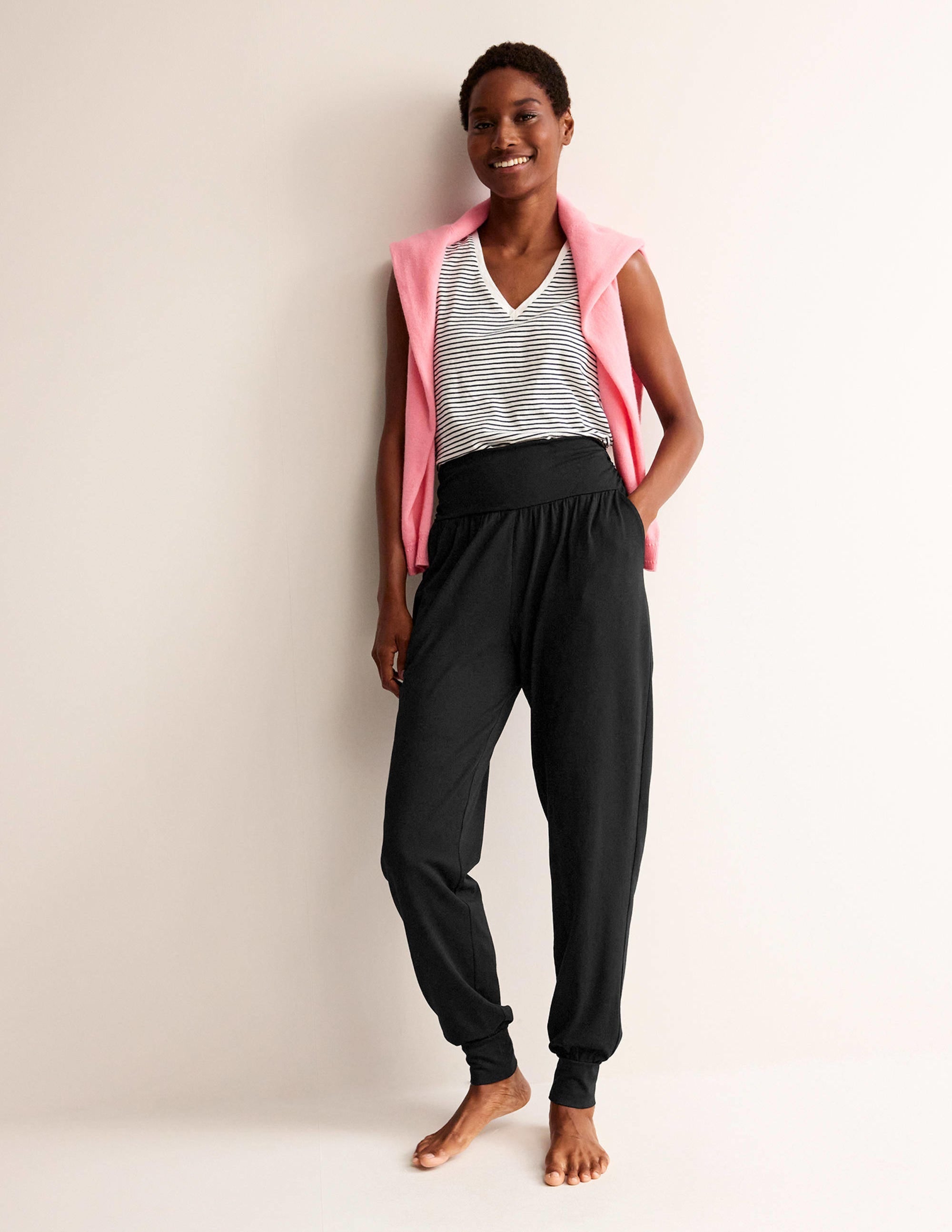 Hareem Jersey Joggers-Black - Image 1