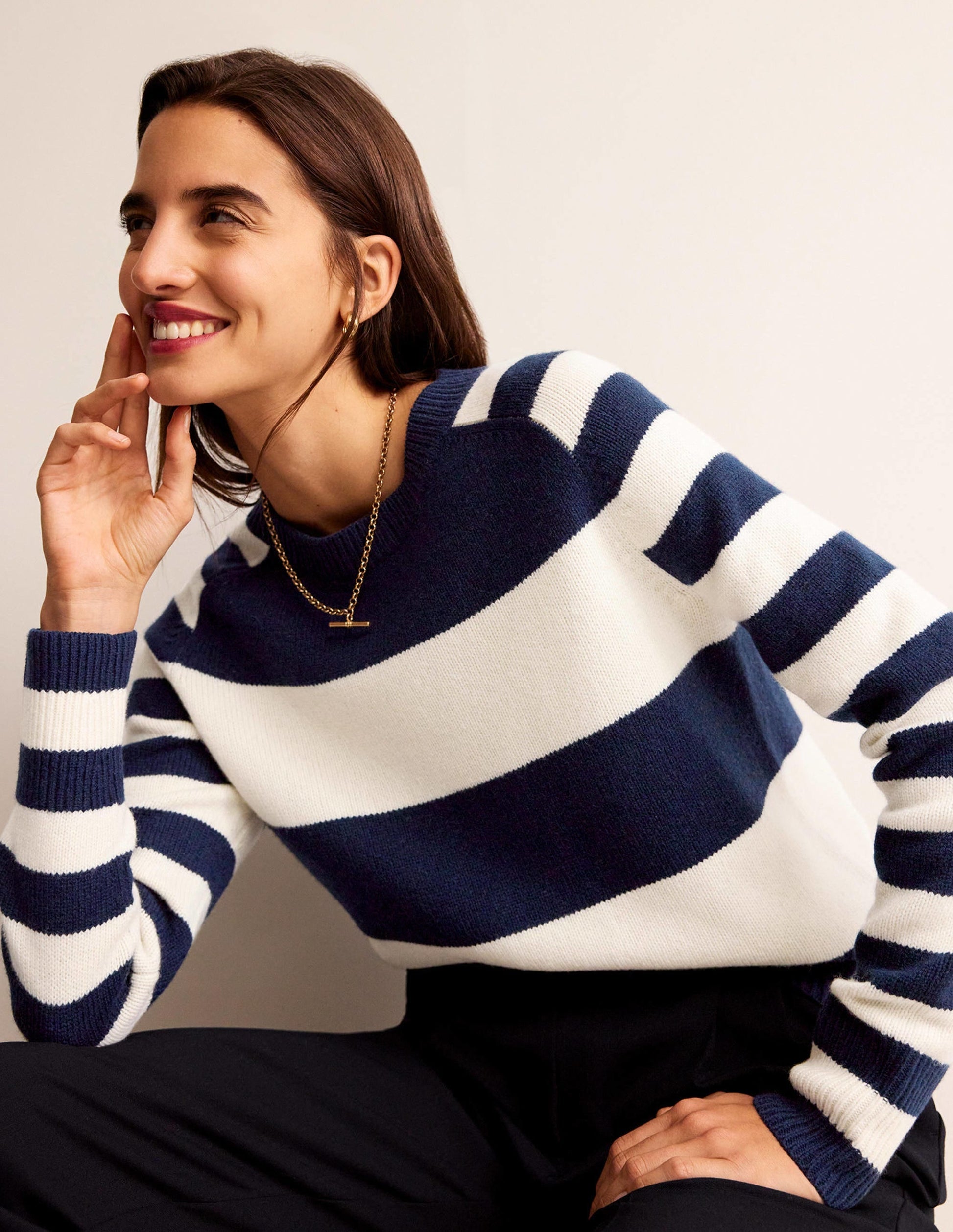 Olivia Merino Jumper-Navy and Ivory-1
