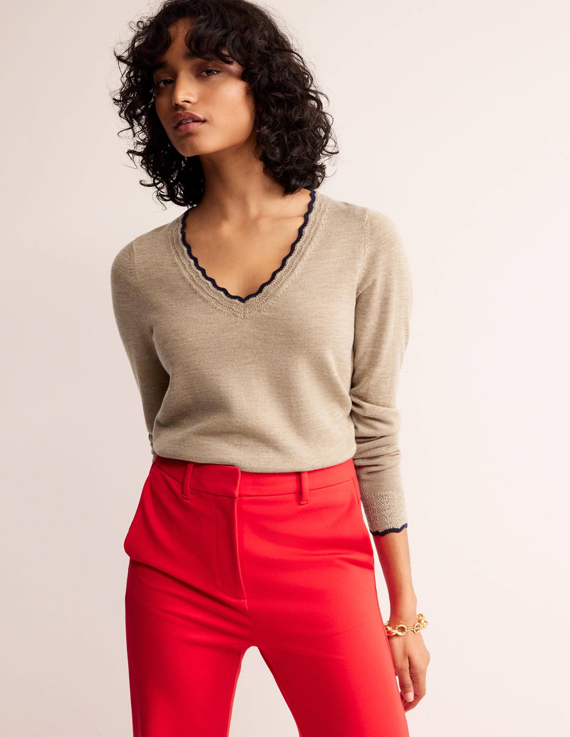 Merino Scallop V-Neck Jumper-Camel Melange - Image 4
