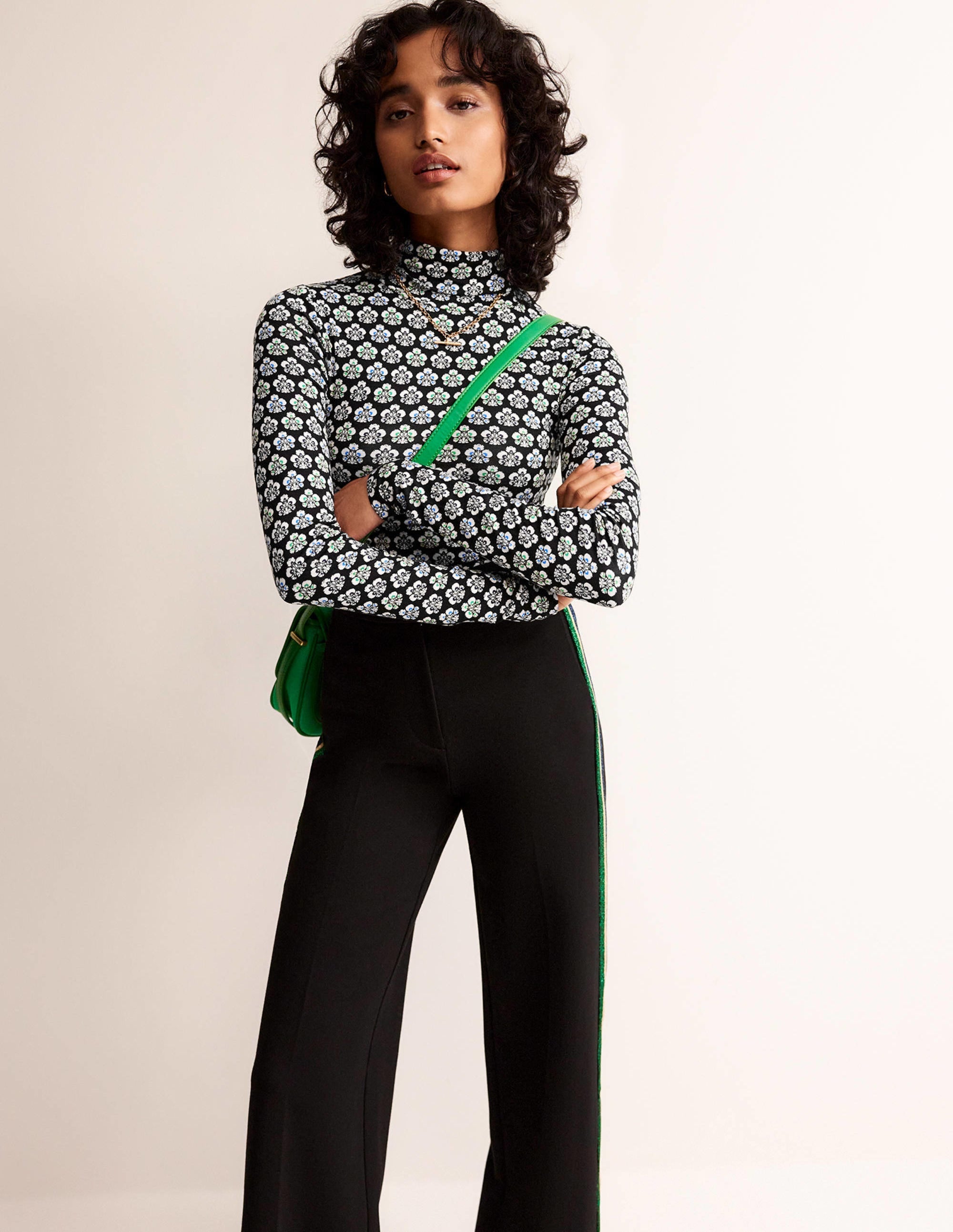 Polly Jersey Top-Black, Carnation Stamp - Image 4