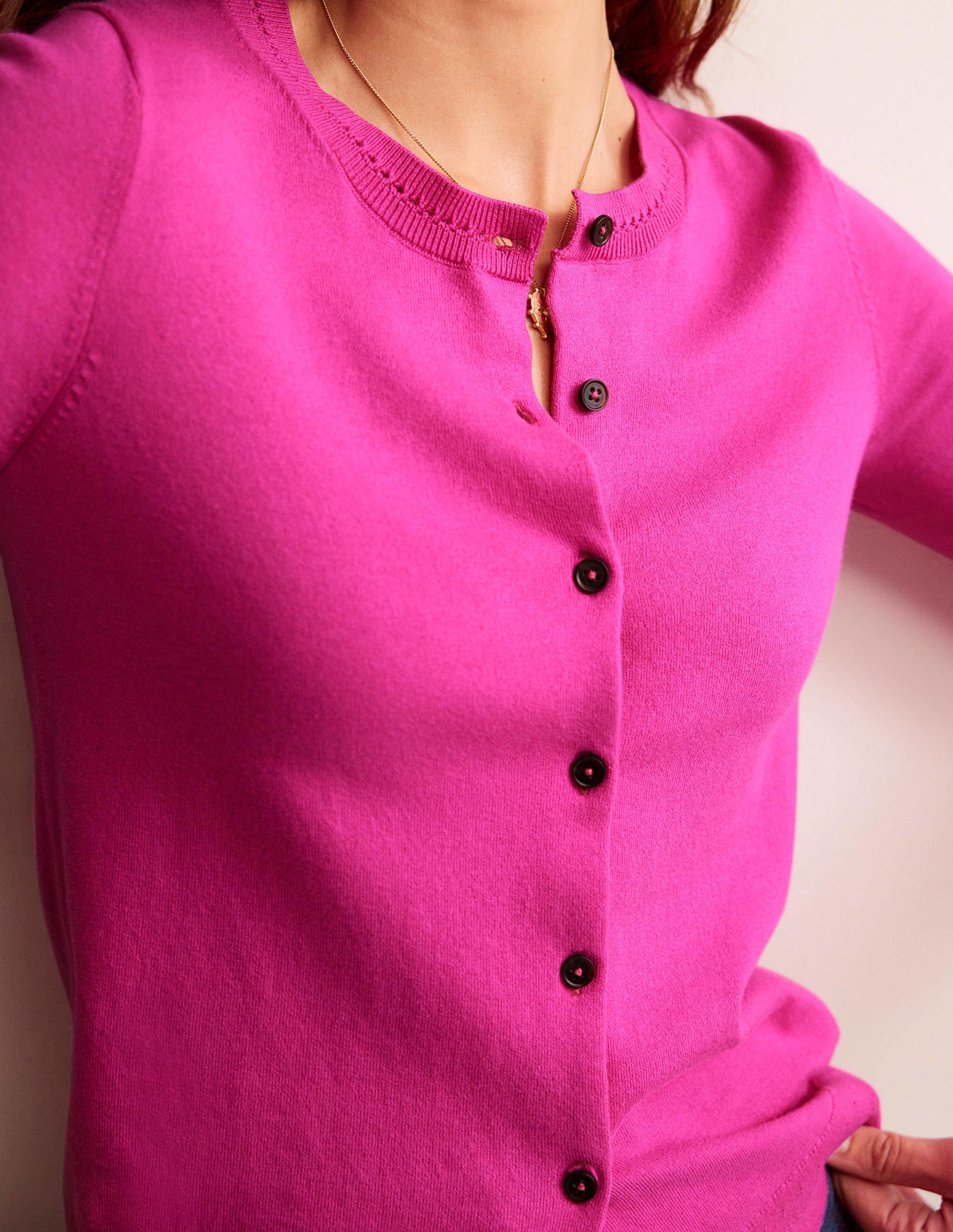 Catriona Baumwoll-Cardigan-Magenta - Image 5