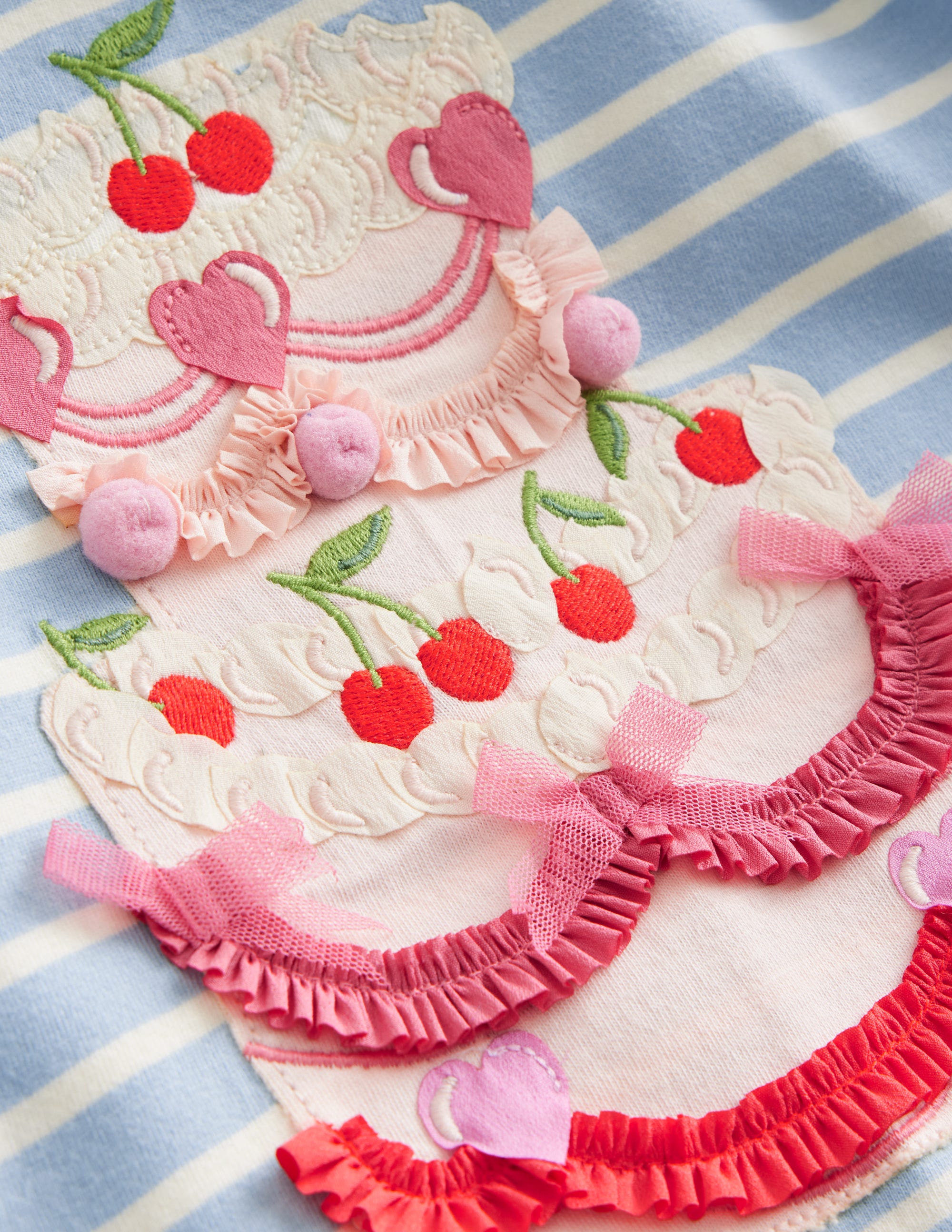 Puff Sleeve Appliqué T-shirt-Vintage Blue/Ivory Cake - Image 3